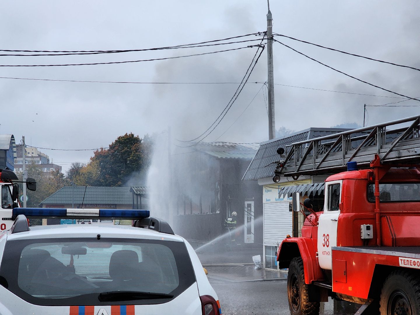 ногинск, жители, общество, пожар, тушение пожара, глуховский рынок, загорелся рынок, мчс, пожарные, чп,