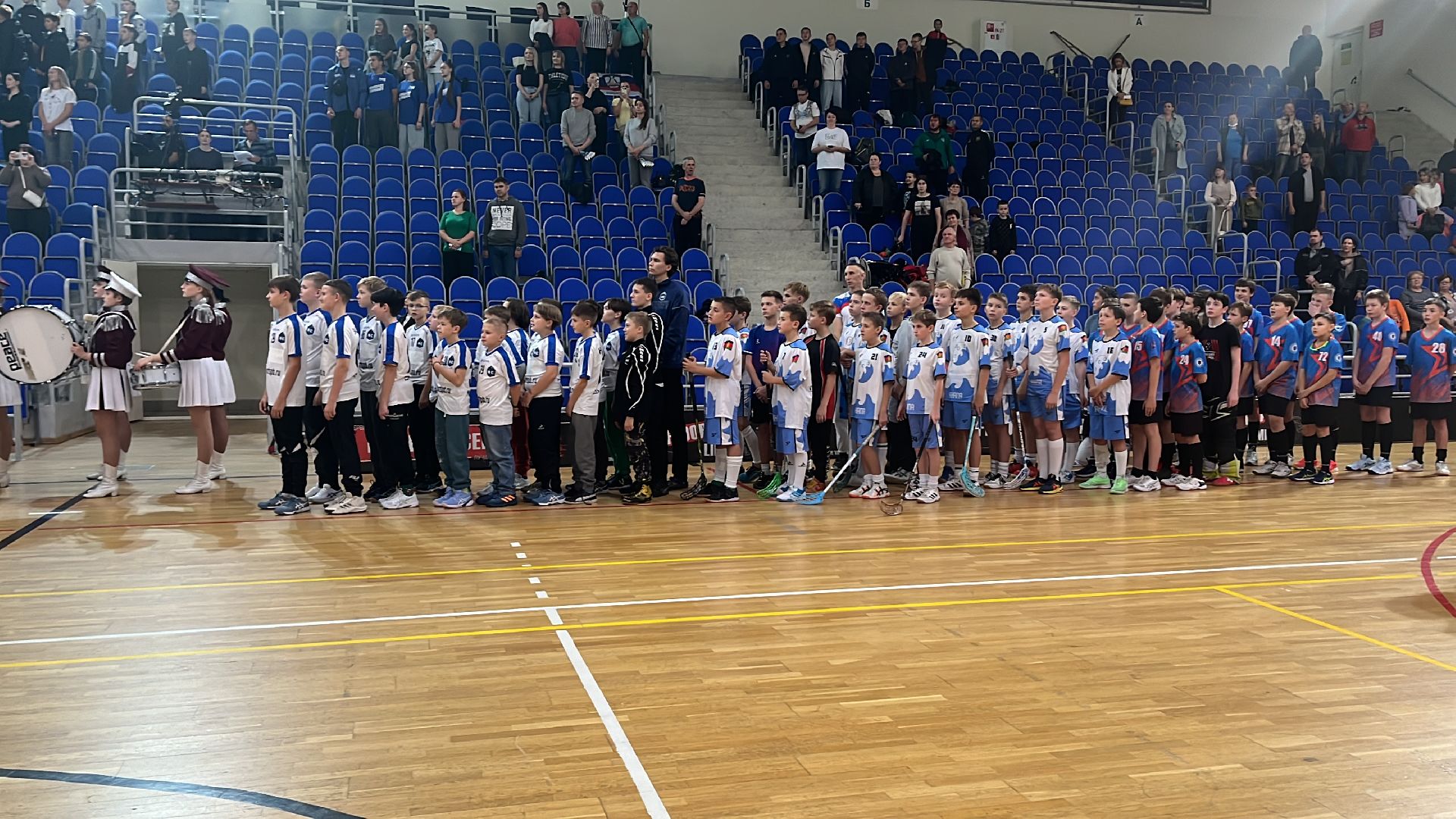 флорбол, первенство, соревнования, дворец спорта, хоккей,