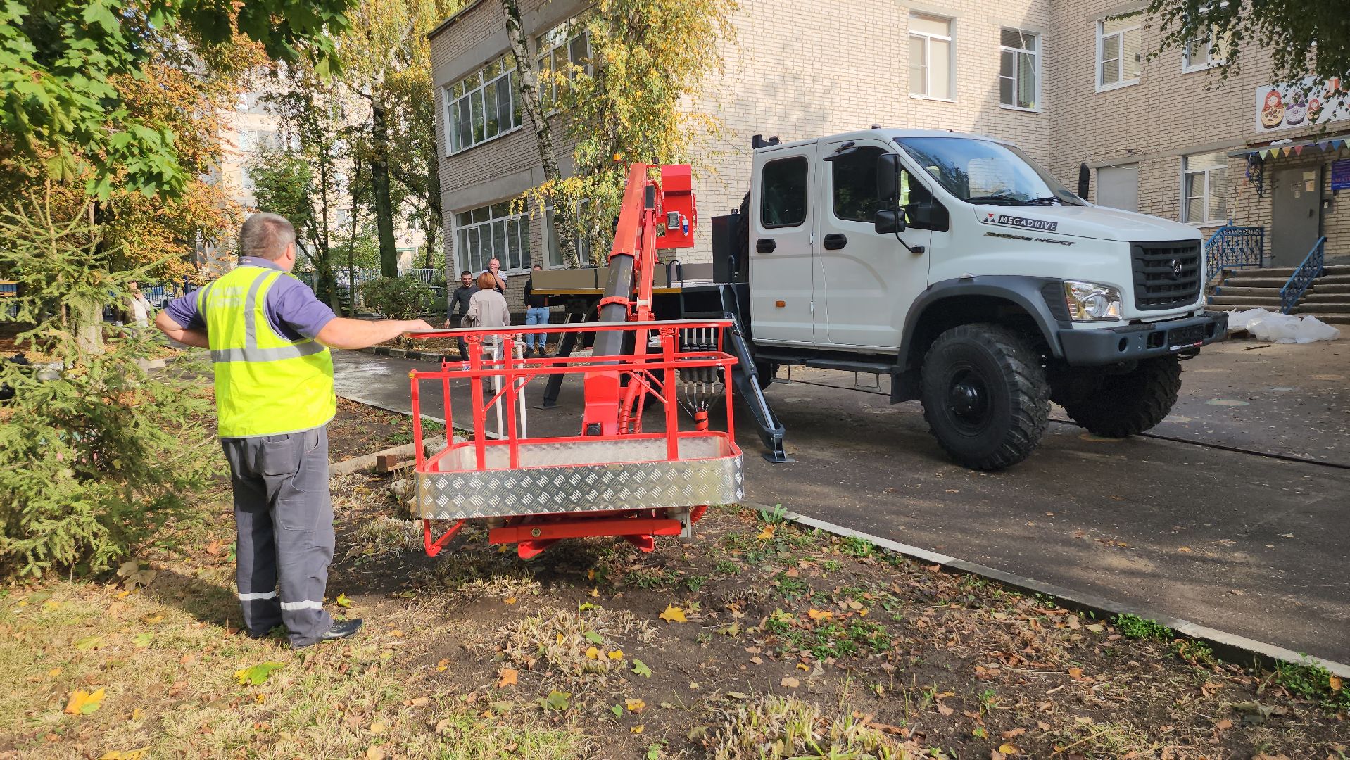 серпухов, автовышка, новая техника, детский сад матрешка, улица серпуховская,