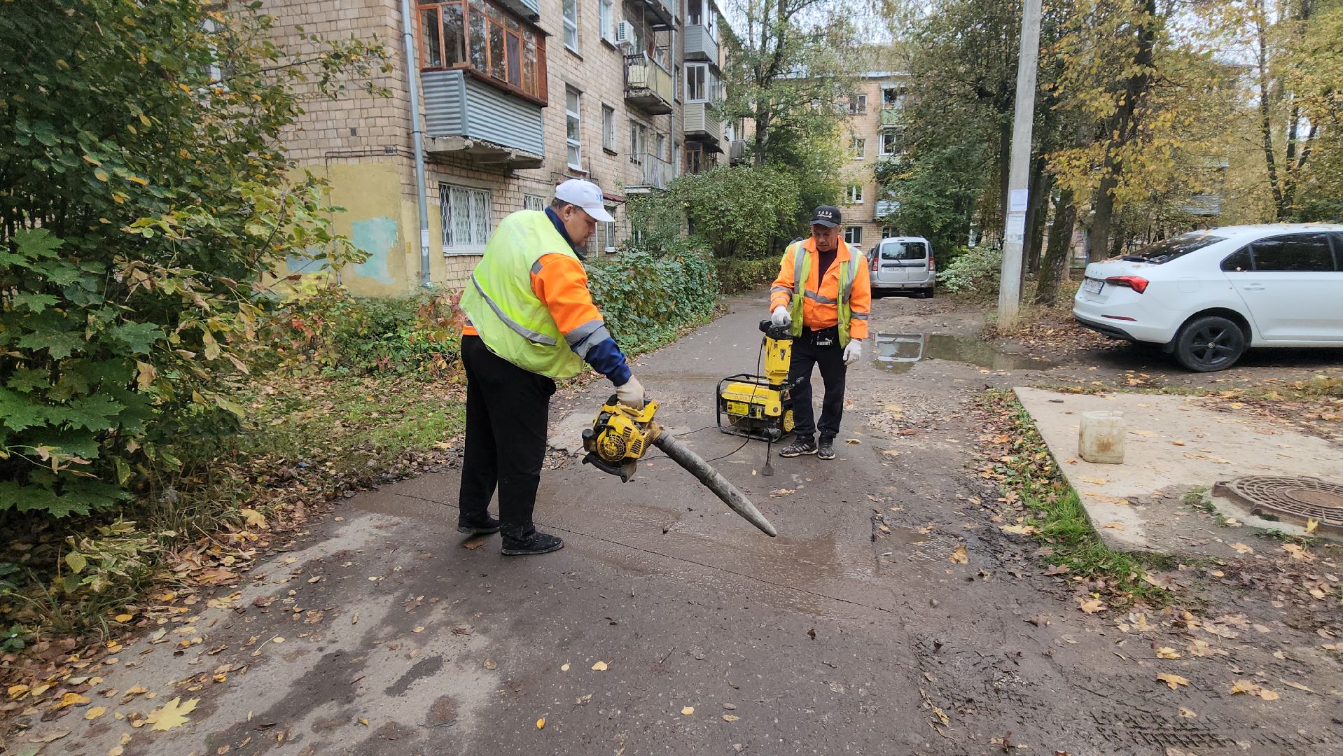 серпухов, микр им ногина, улица ногина, улица физкультурная, комбинат благоустройства, ремонт дворовых дорожек,