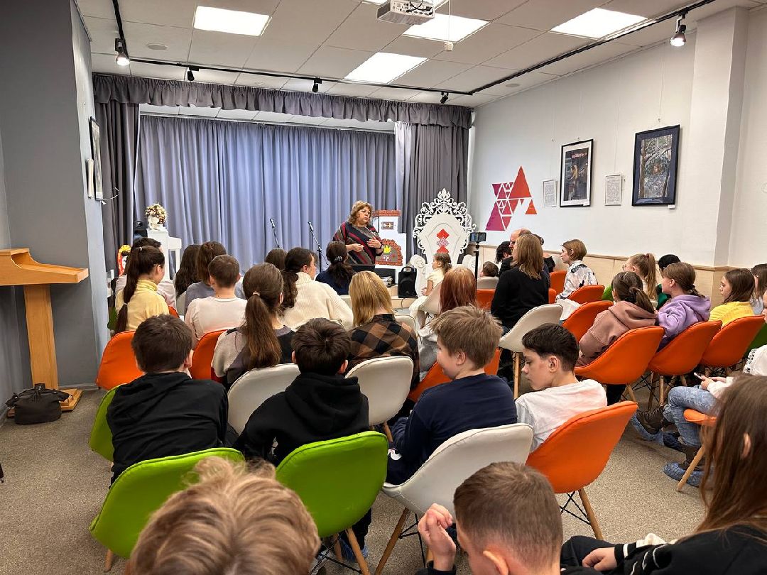 Одинцово, Выставка, Школа искусств, Великая Отечественная война, Подвиг героев