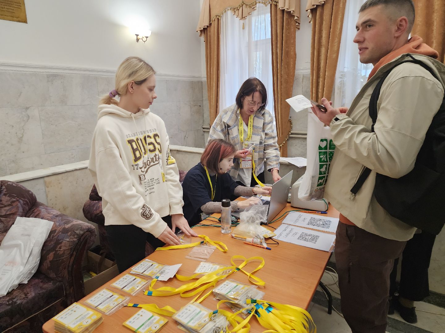 серпухов, подмосковье, АпиФорум2024, пчеловодство, пчеловоды России,