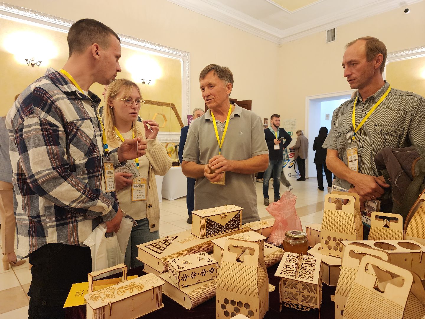 серпухов, подмосковье, АпиФорум2024, пчеловодство, пчеловоды России,