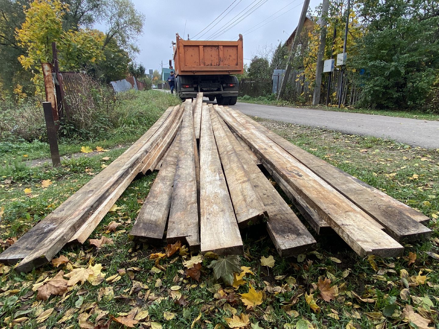 Ремонт, Навесной мост, Доски, Река, Деревня,