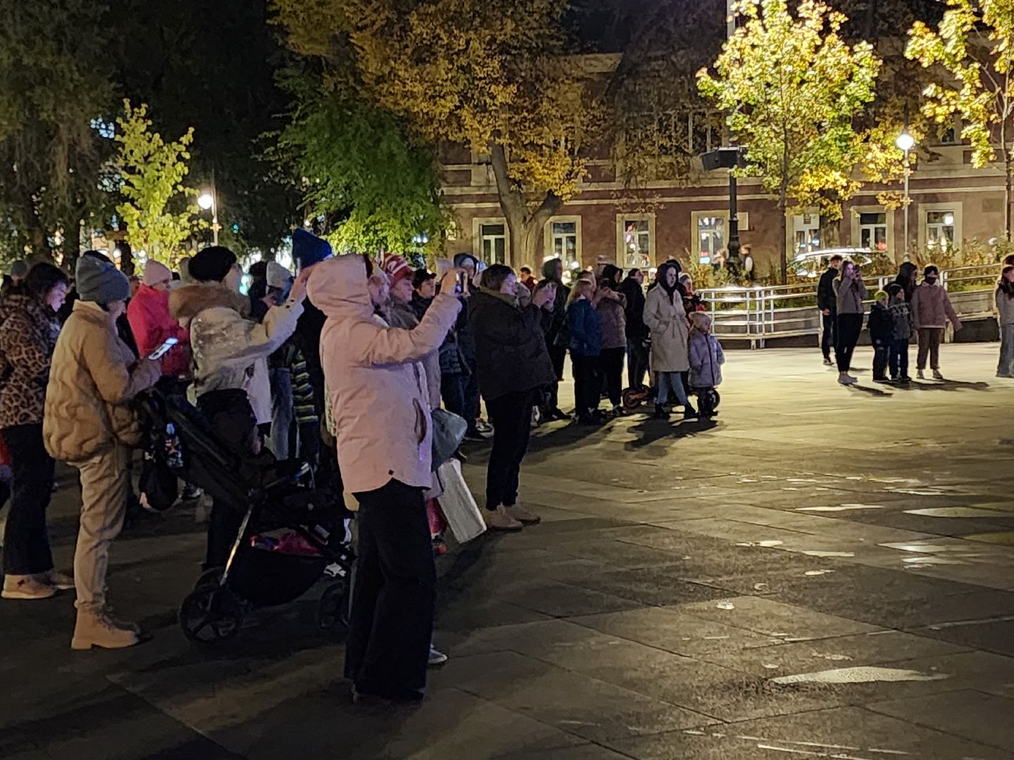 ногинск, жители, общество, фонтанная площадь, шоу фонтанов, концертная программа, фонтаны,