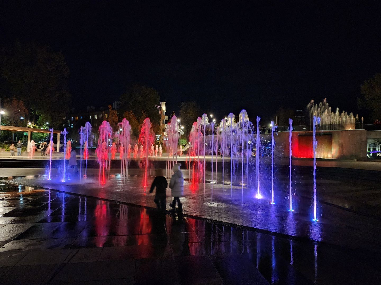 ногинск, жители, общество, фонтанная площадь, шоу фонтанов, концертная программа, фонтаны,