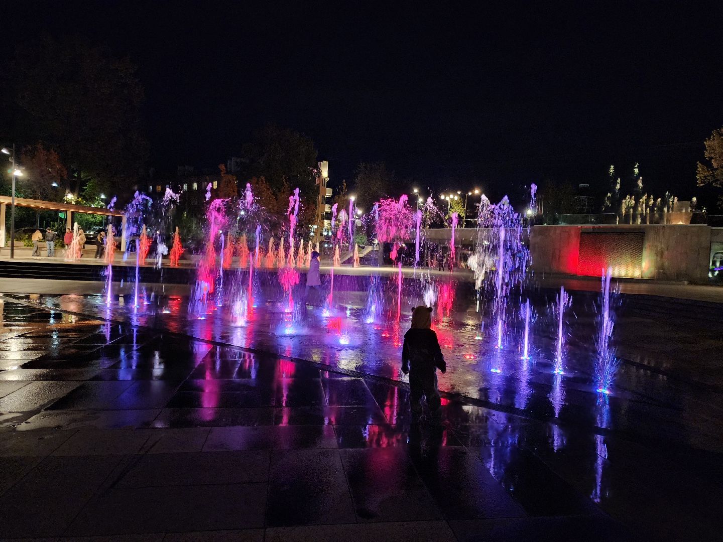 ногинск, жители, общество, фонтанная площадь, шоу фонтанов, концертная программа, фонтаны,