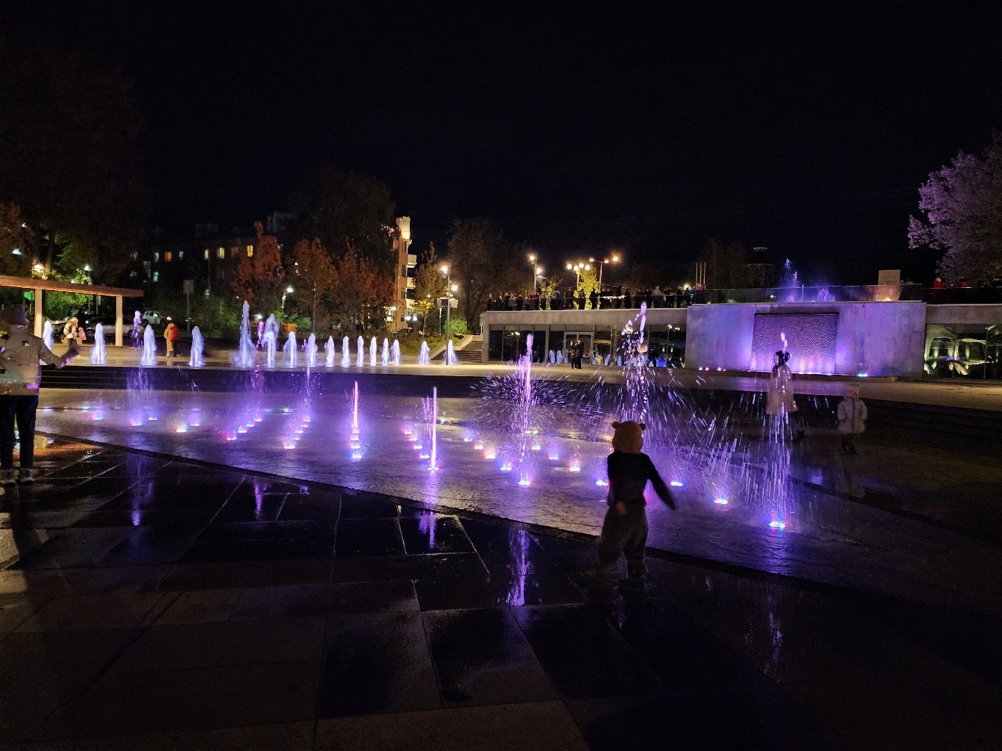 ногинск, жители, общество, фонтанная площадь, шоу фонтанов, концертная программа, фонтаны,