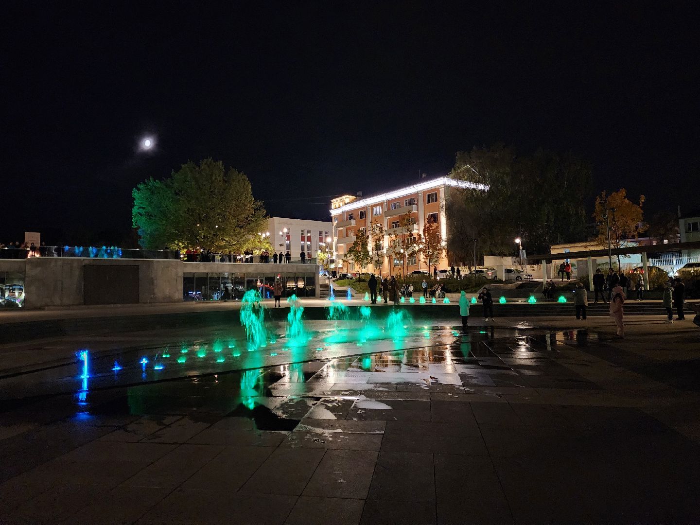 ногинск, жители, общество, фонтанная площадь, шоу фонтанов, концертная программа, фонтаны,