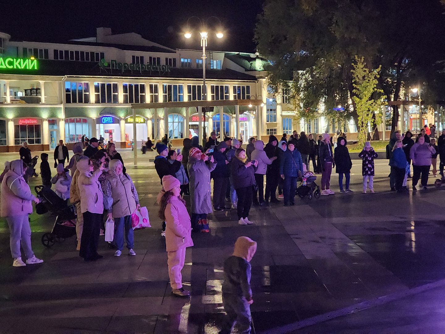 ногинск, жители, общество, фонтанная площадь, шоу фонтанов, концертная программа, фонтаны,