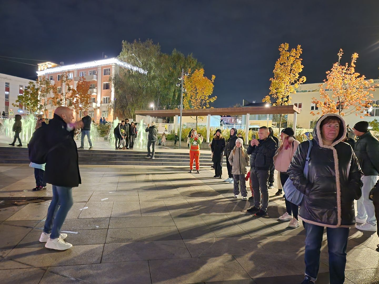 ногинск, жители, общество, фонтанная площадь, шоу фонтанов, концертная программа, фонтаны,