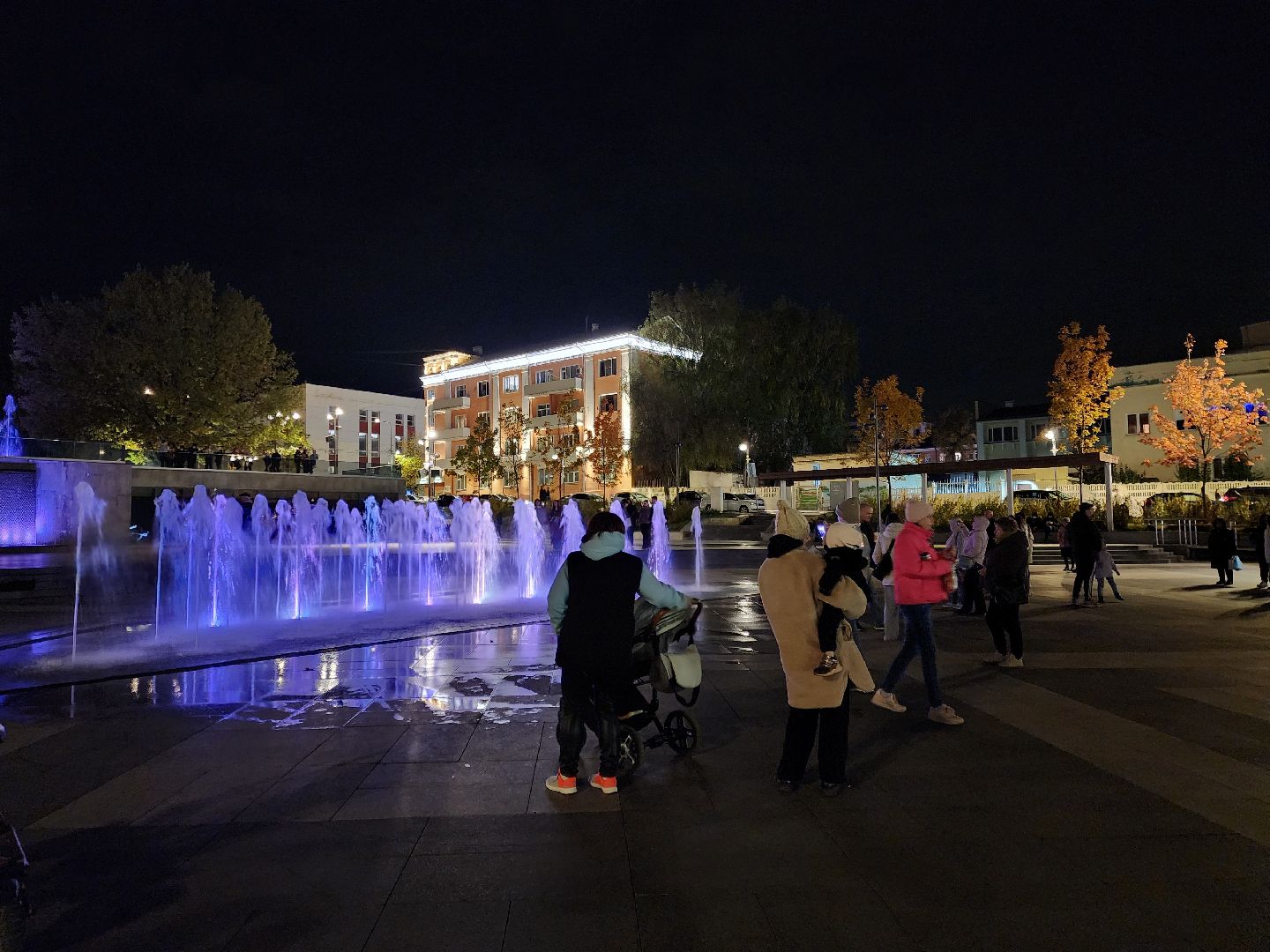 ногинск, жители, общество, фонтанная площадь, шоу фонтанов, концертная программа, фонтаны,