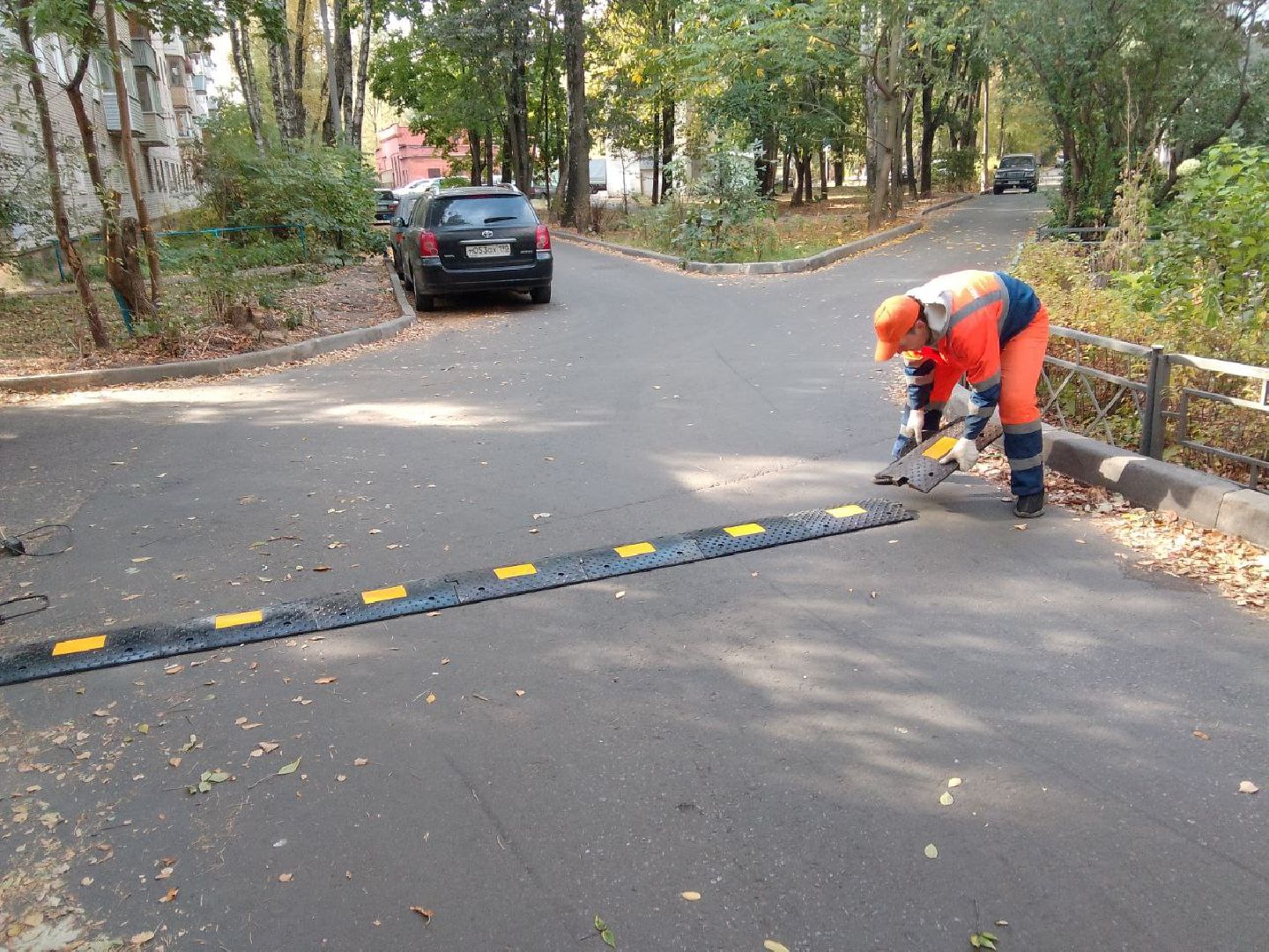 дорожные знаки, дорожные знаки во дворах, лежачие полицейские, благоустройство, дороги, пушкино, безопасность дорожного движения,