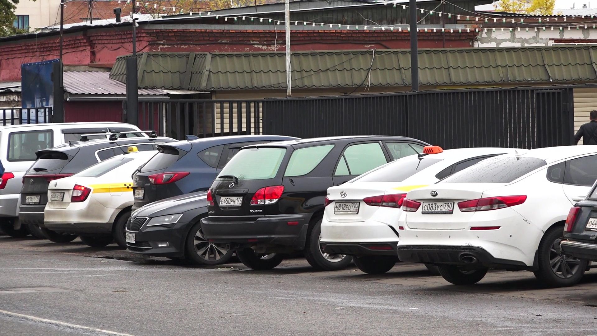 Реутов, парковки, машины, плата за паркинг, стоянка запрещена, остановка по требованию,