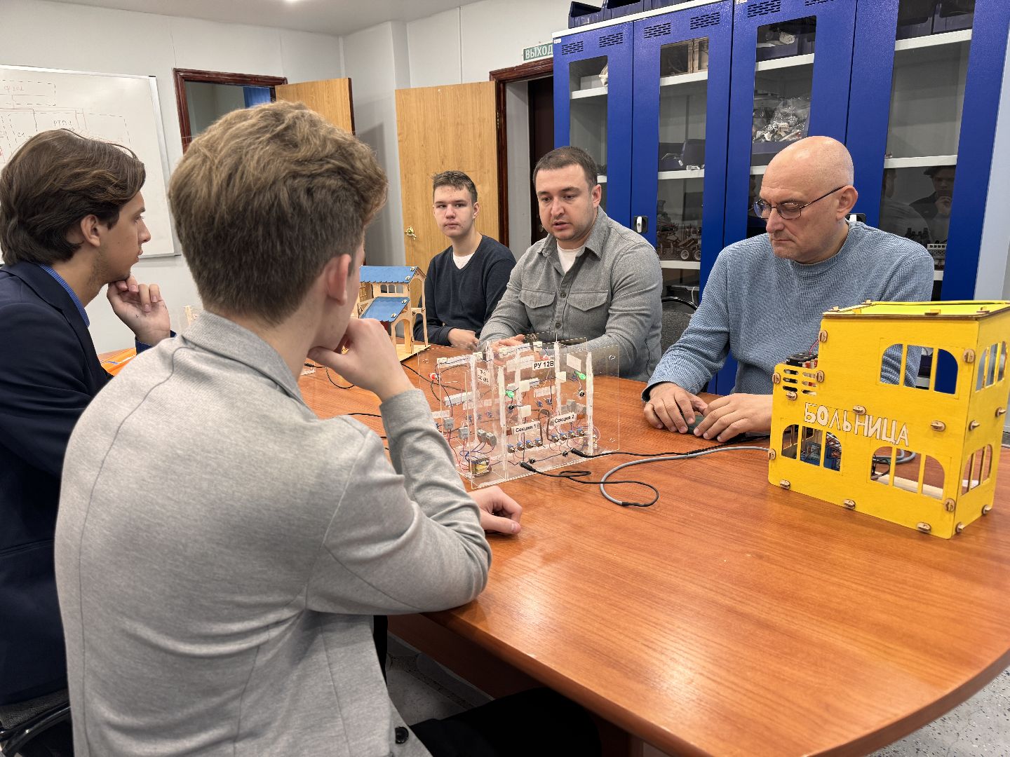 Школа юного энергетика, Одинцовский Десятый лицей, Профориентация,