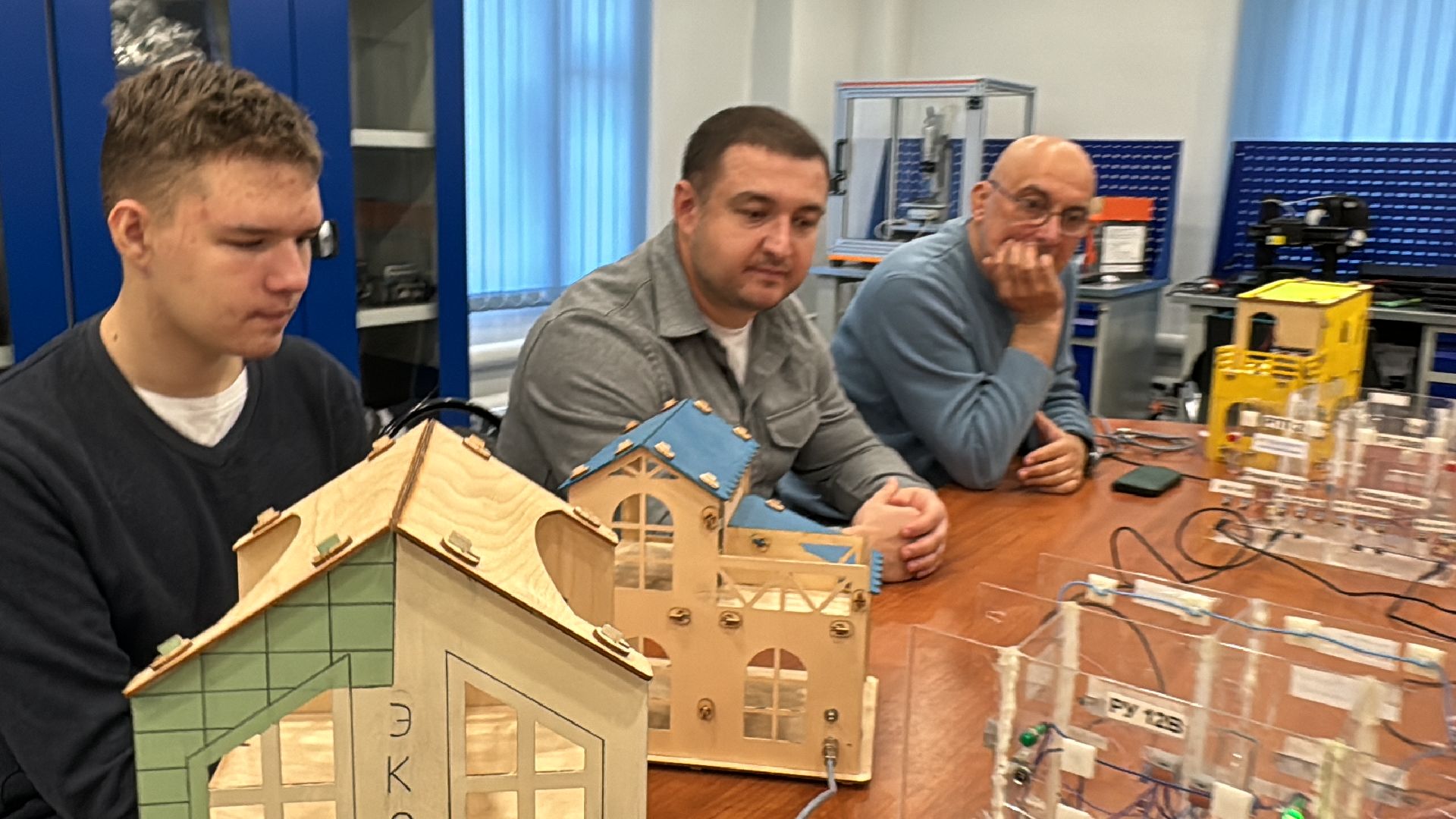 Школа юного энергетика, Одинцовский Десятый лицей, Профориентация,