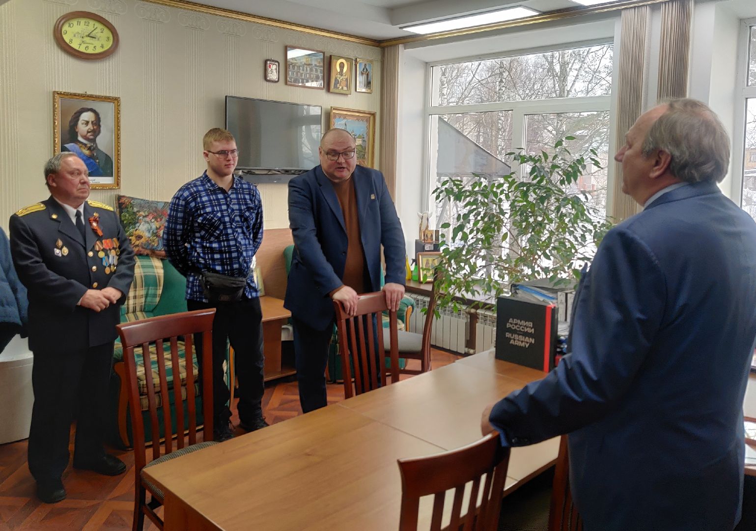 Красноармейск, общество