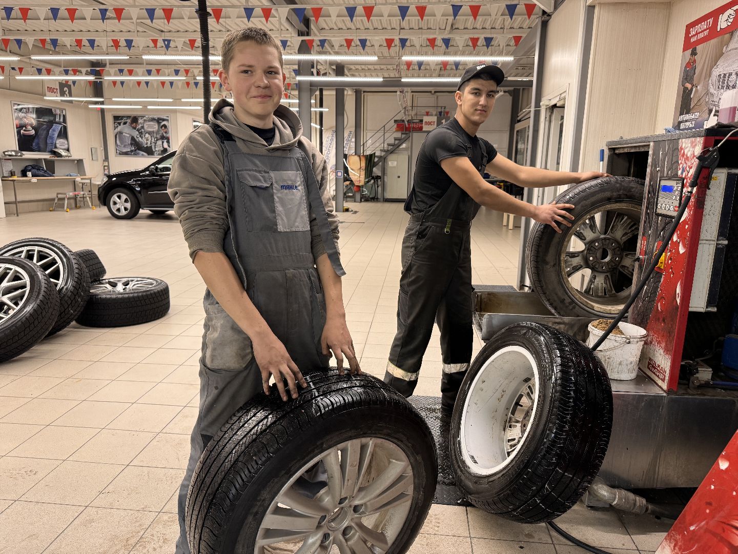 Волин, Обучение молодых специалистов, Автотехобслуживание, Рабочие профессии,