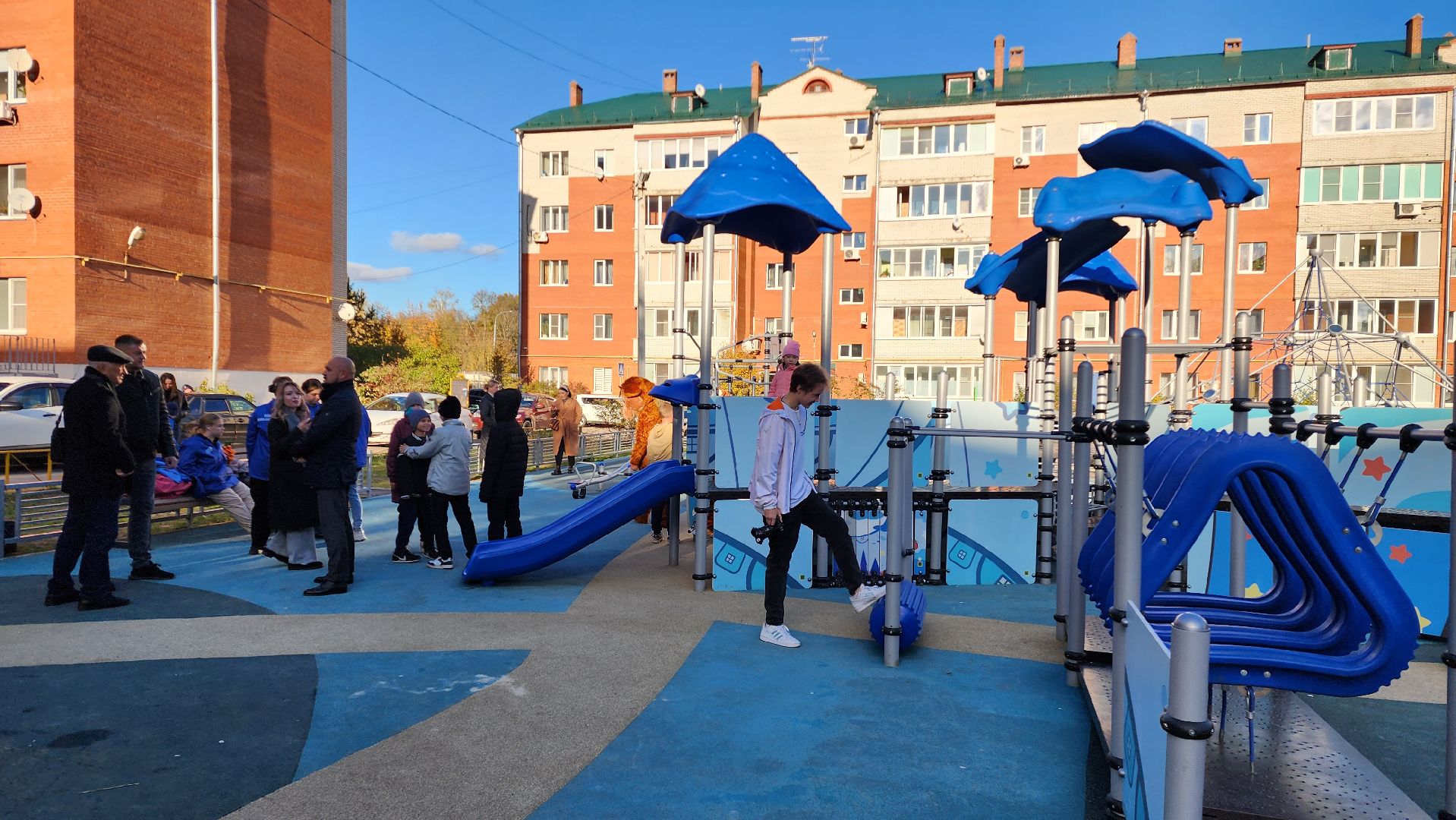Бронницы, Открытие детской площадки, Новая детская площадка по губернаторской программе, Новая игровая площадка в Комсомольском переулке,