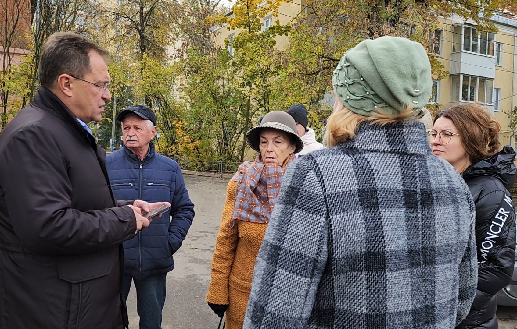 власть, жители, общество, благоустройство, новая дорога, оперативный выезд, глава округа,