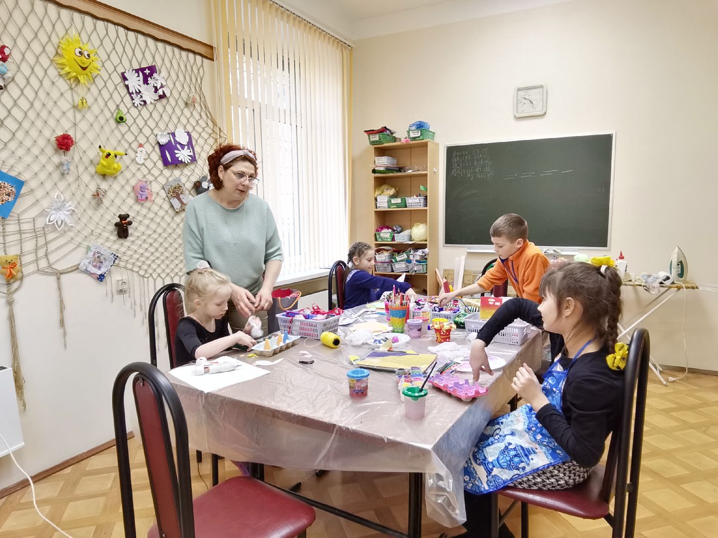 Балашиха, Центр искусств и ремёсел, гончарная мастерская, декоративная роспись, пасхальные корзинки, глиняные яйца, керамика, Пасха