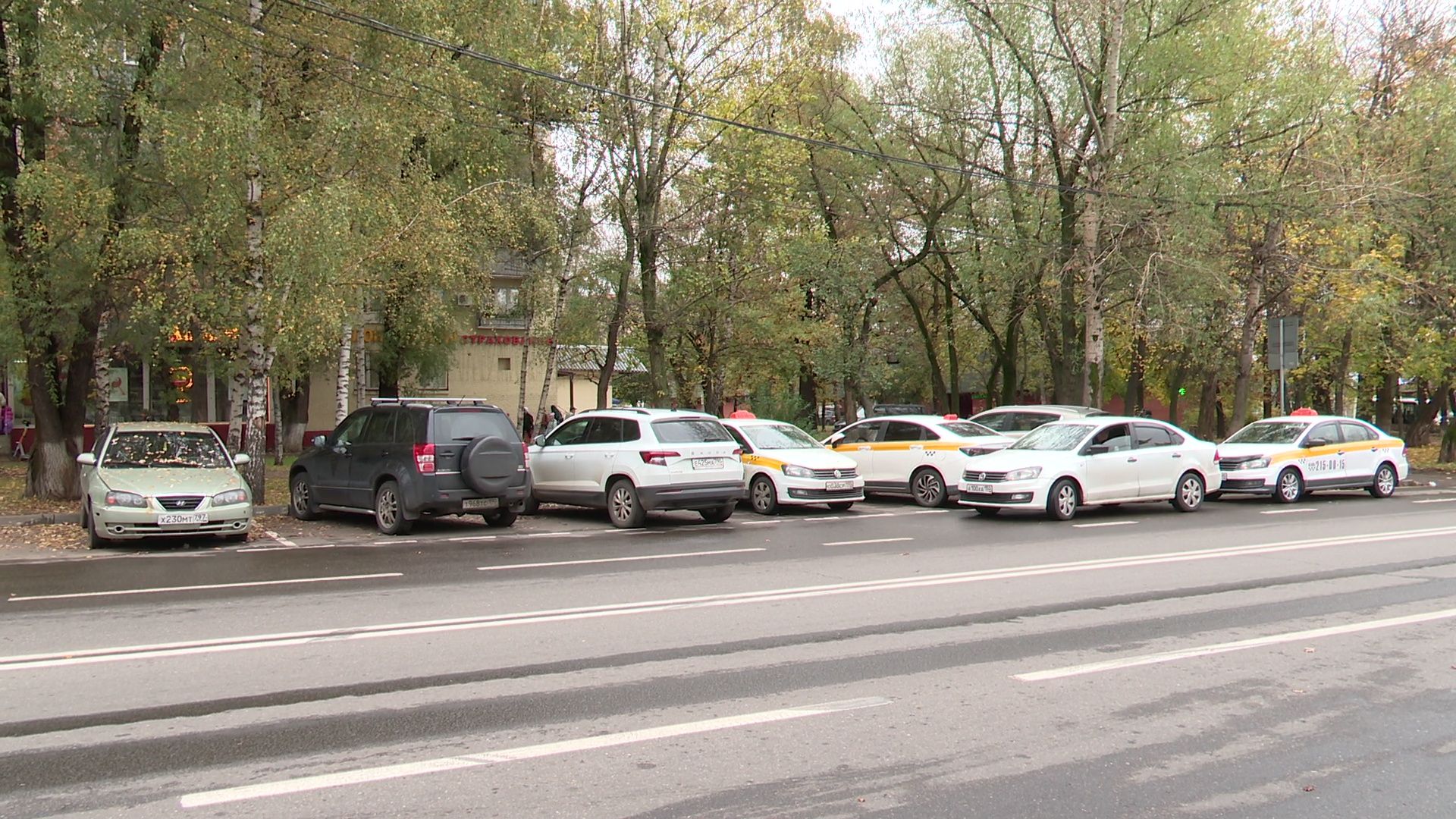 Реутов, новый асфальт, тротуар, проезжая часть, детская площадка,