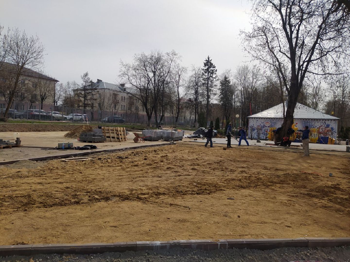 Истра, Парк аттракционов, аттракционы, майские праздники