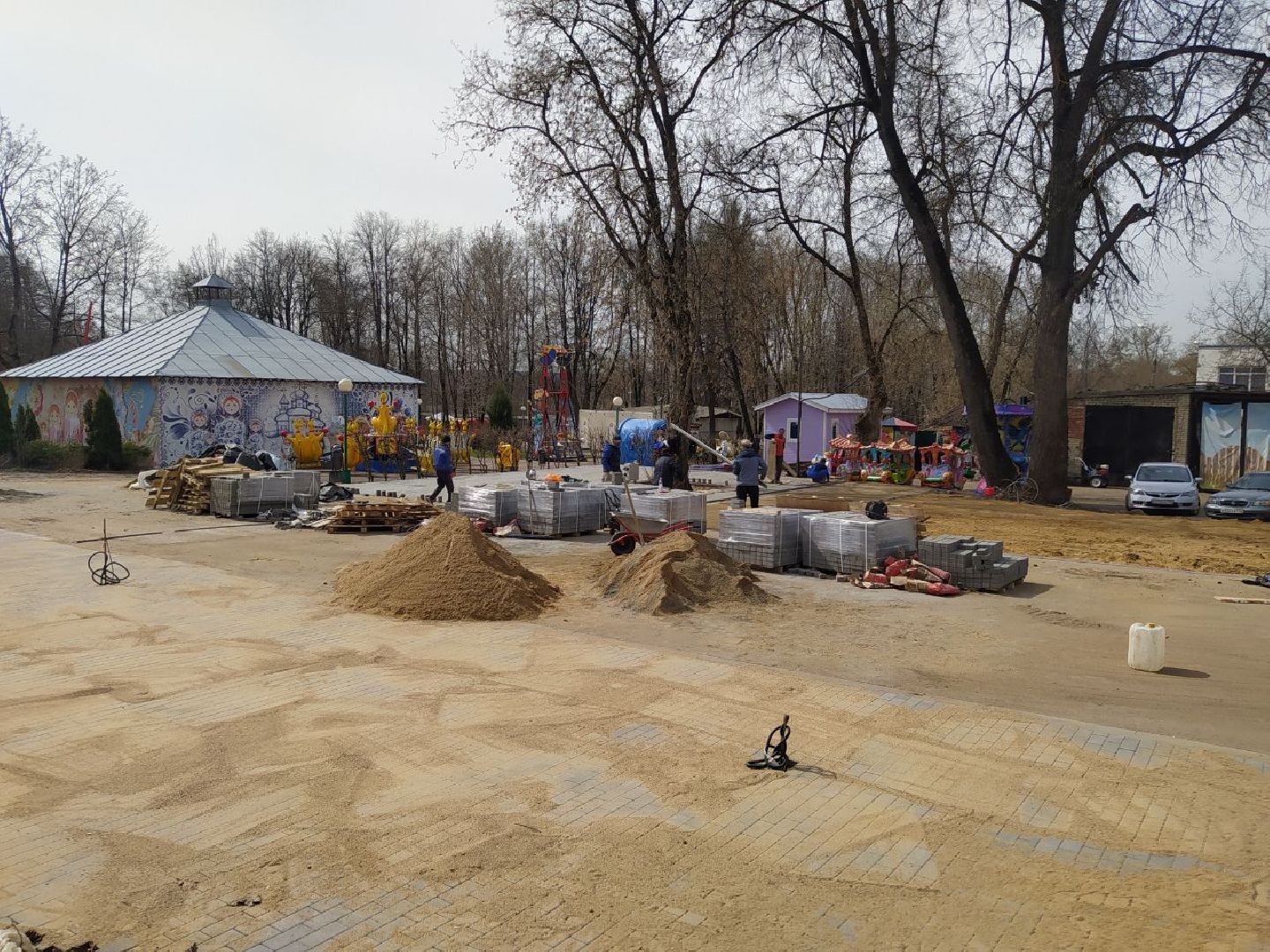 Истра, Парк аттракционов, аттракционы, майские праздники