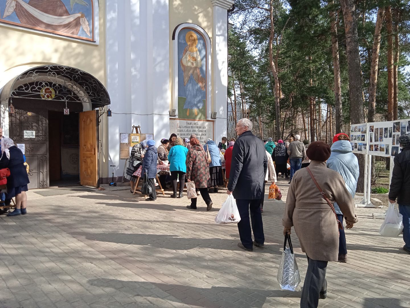 Пасха, праздник, Космо-Дамианский, храм, освящение, куличи, яйца