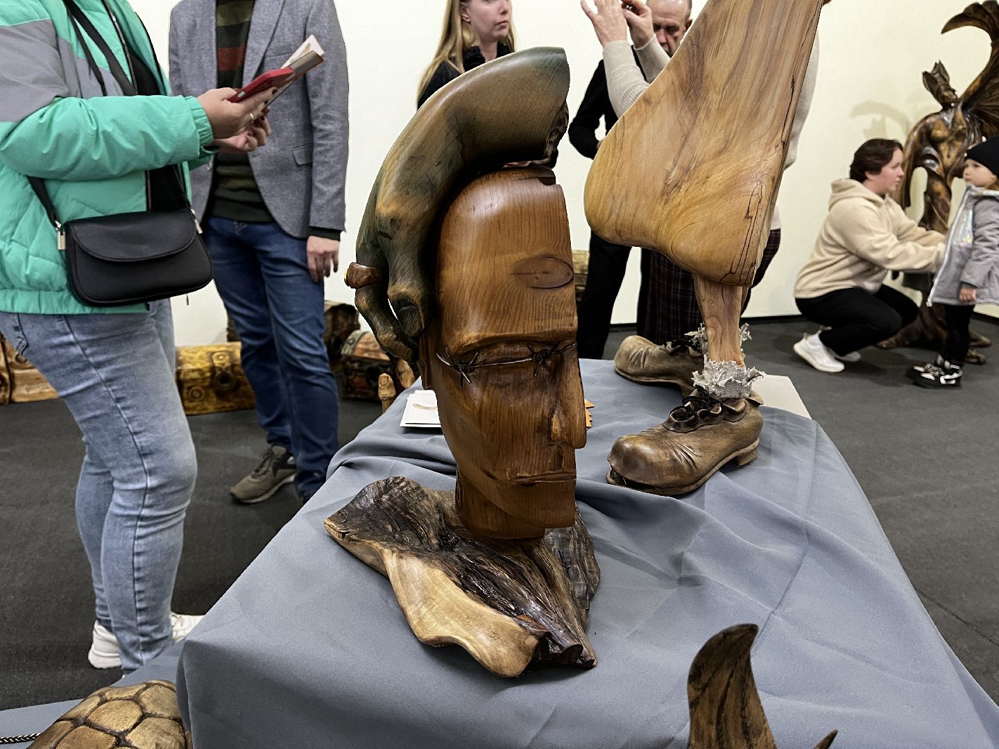 волоколамск, Волоколамский кремль, выставка, Художественная обработка дерева,