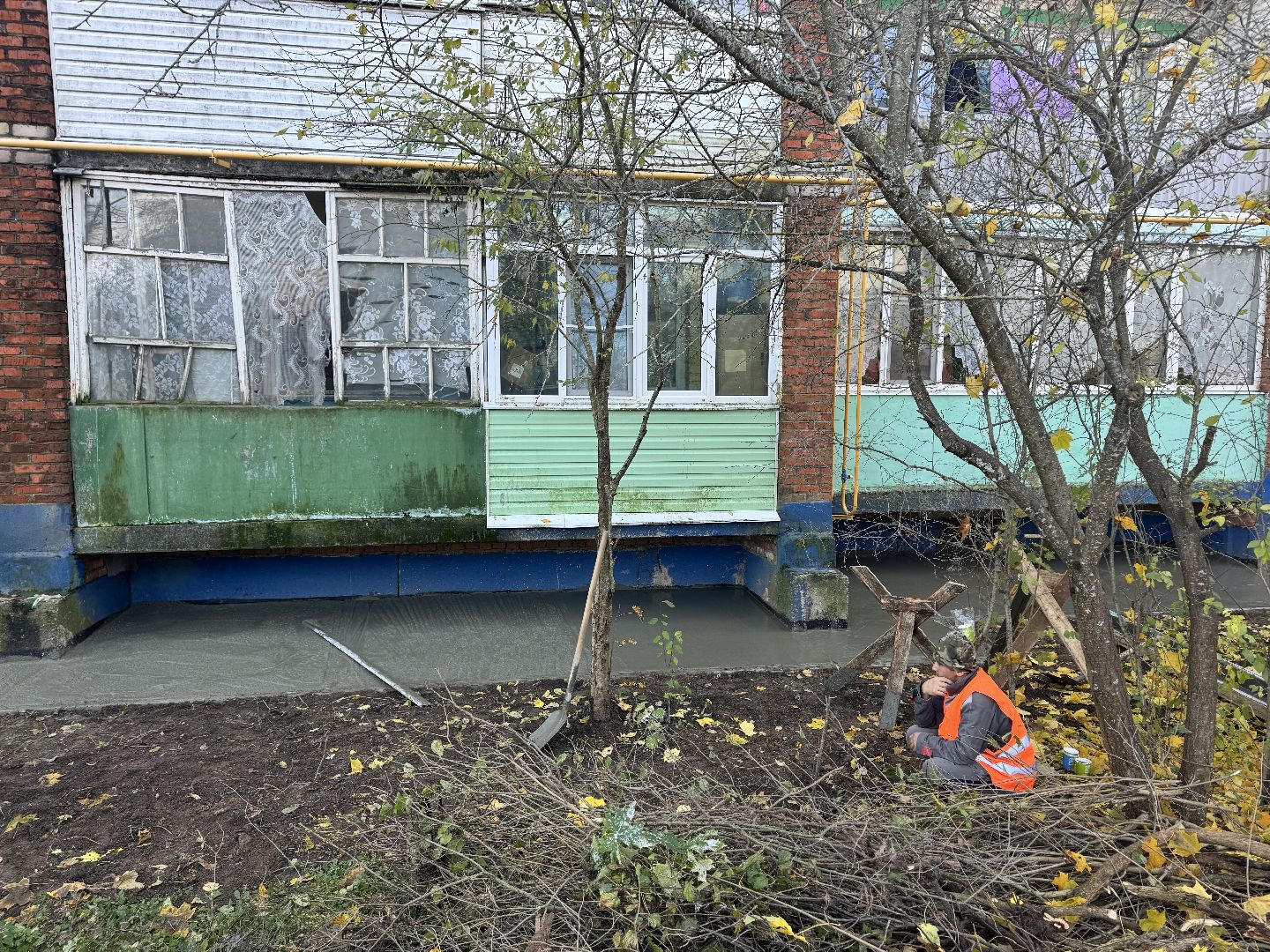 шаховская, отмостка, ремонт фасада, ремонт фасада дома,