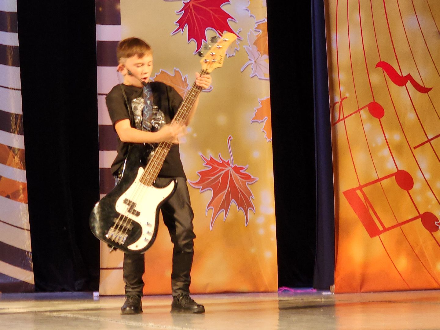 красноармейск, городской округ пушкинский, эстрада, конкурс эстрадной песни, осенний каприз,