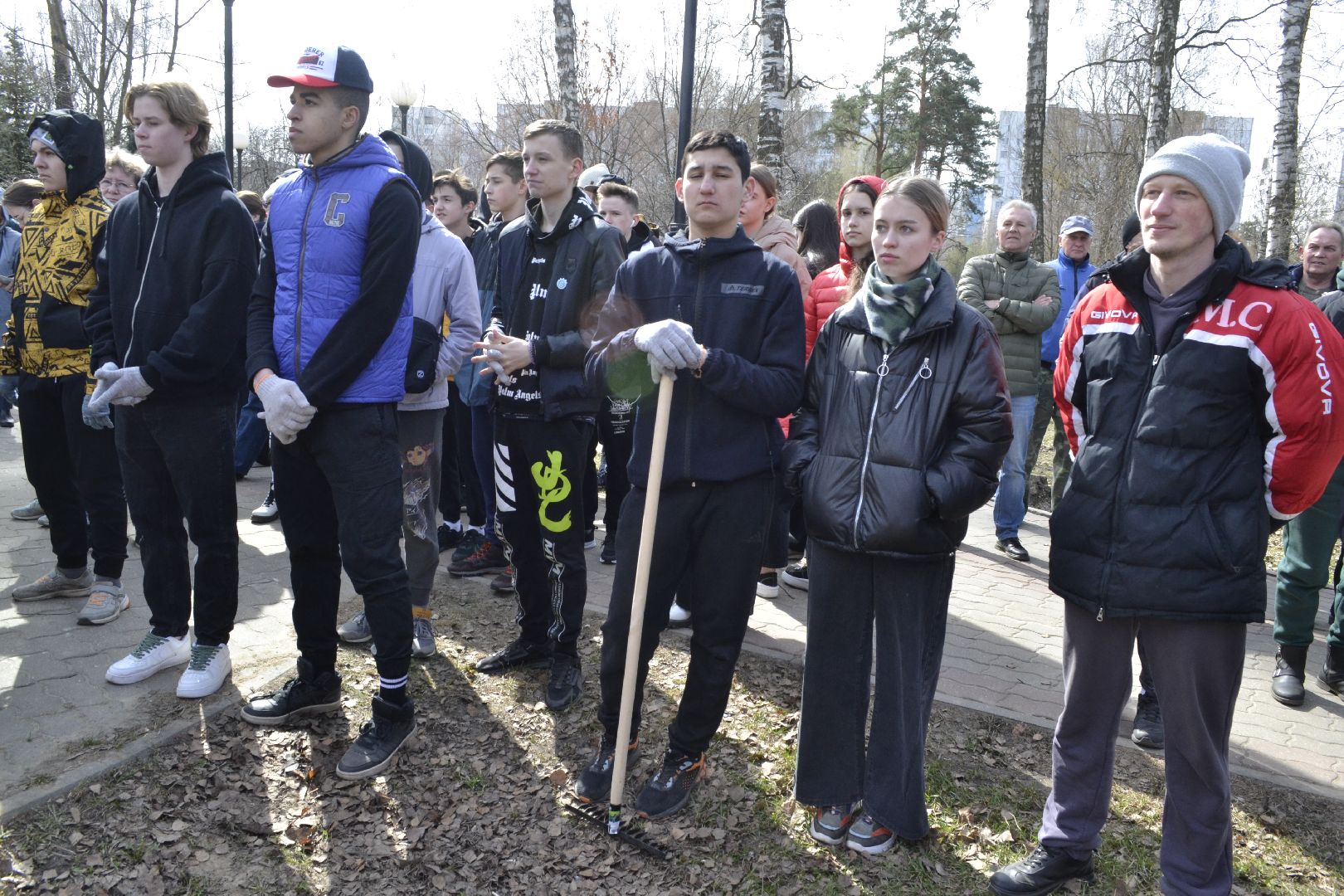 Балашиха, Подмосковье, субботники, лесопарки, Павлинский лесопарк, школьники