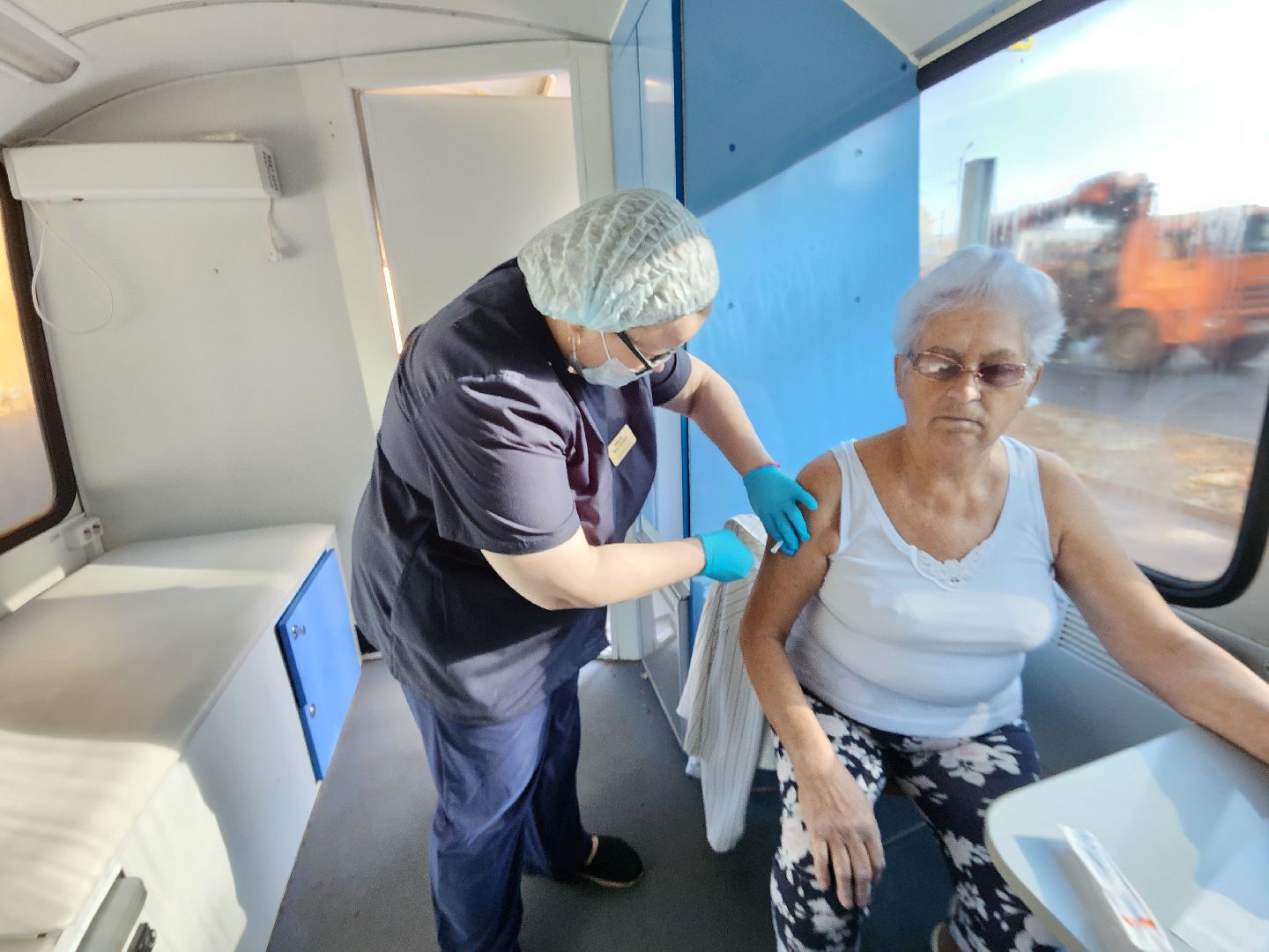 Чехов, передвижной фап, мобильный медицинский пункт, фельдшерско-акушерский пункт, вакцинация от гриппа, прививки от пневмонии,