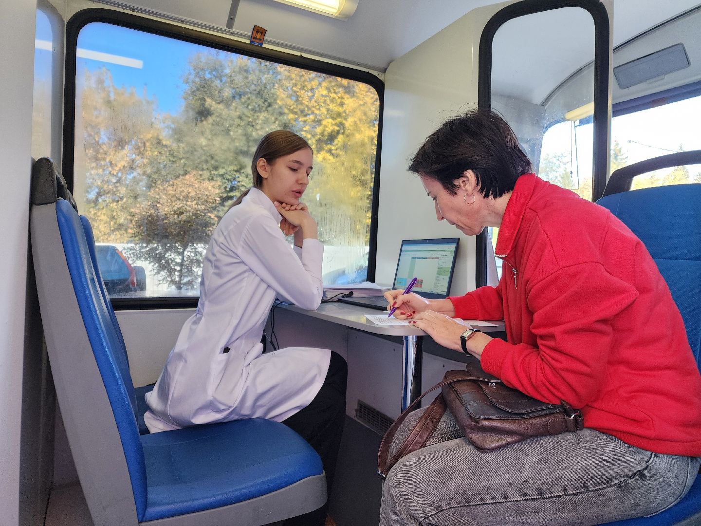 Чехов, передвижной фап, мобильный медицинский пункт, фельдшерско-акушерский пункт, вакцинация от гриппа, прививки от пневмонии,