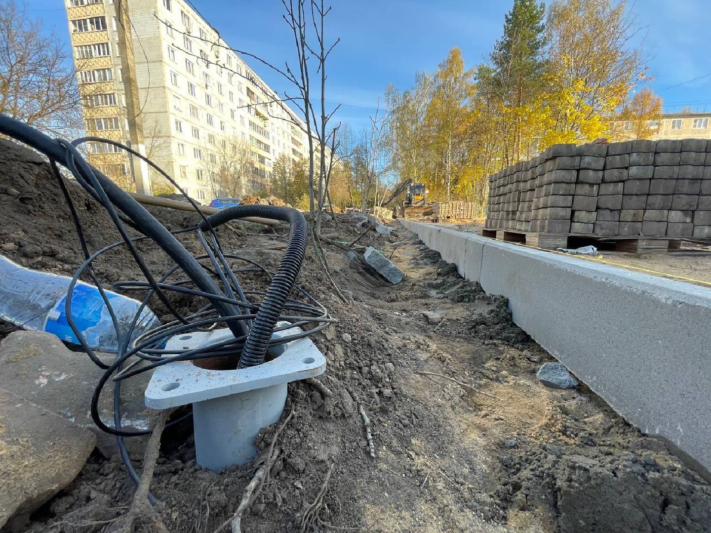 Дмитров, Аллея Славы, Минблаго,