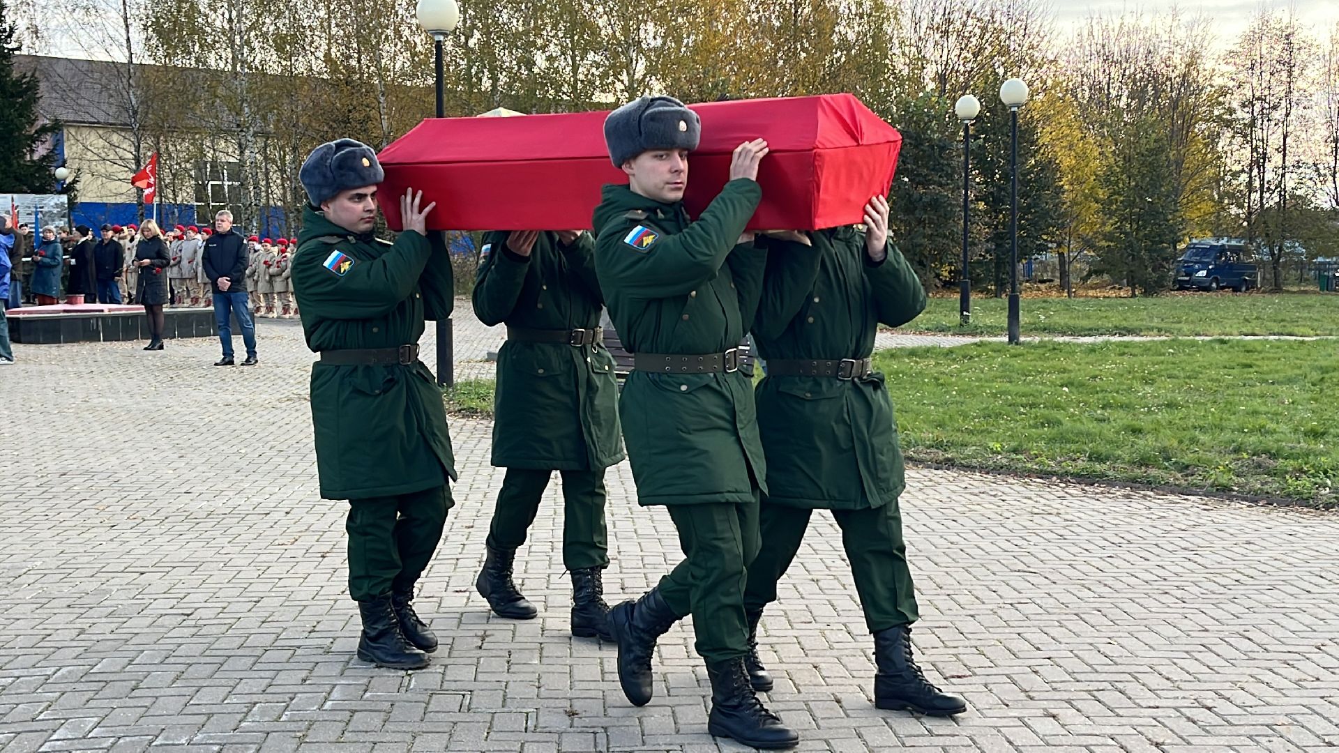 волоколамск, траурный митинг, братское захоронение, захоронение останков,