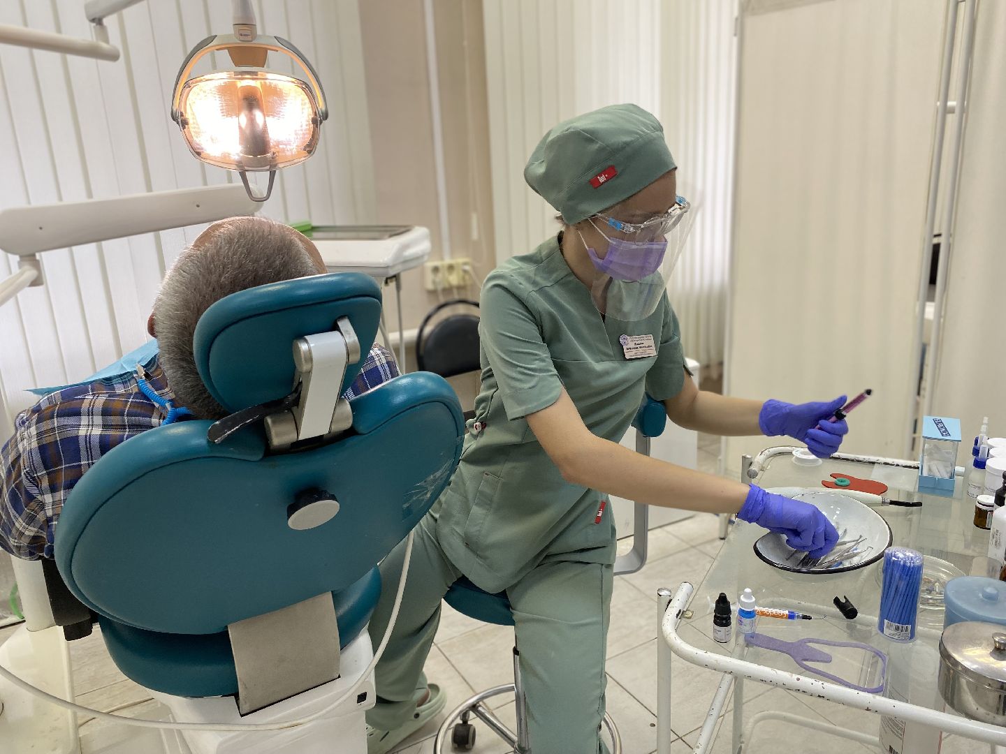 Коломна, Медицина, новые кадры, врач - стоматолог,