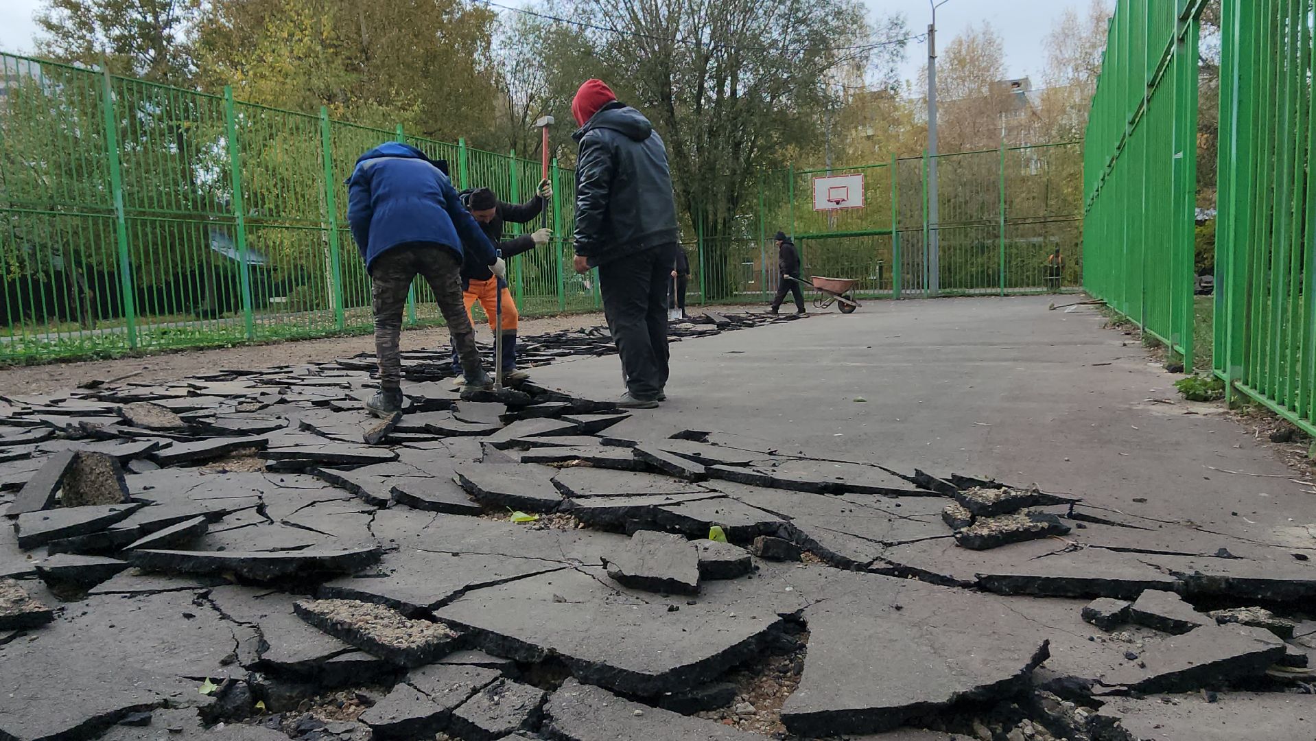 серпухов, улица комсомольская, универсальная площадка, мини-футбол, баскетбол,