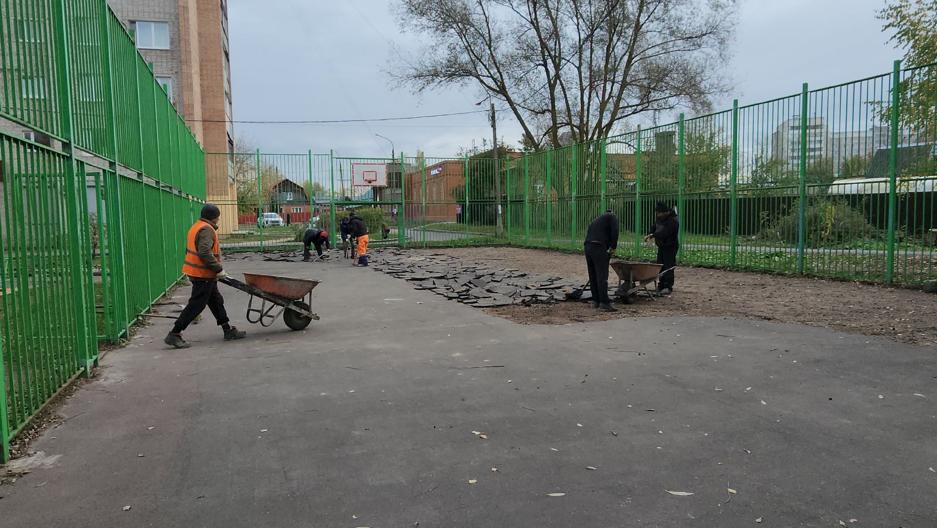 серпухов, улица комсомольская, универсальная площадка, мини-футбол, баскетбол,