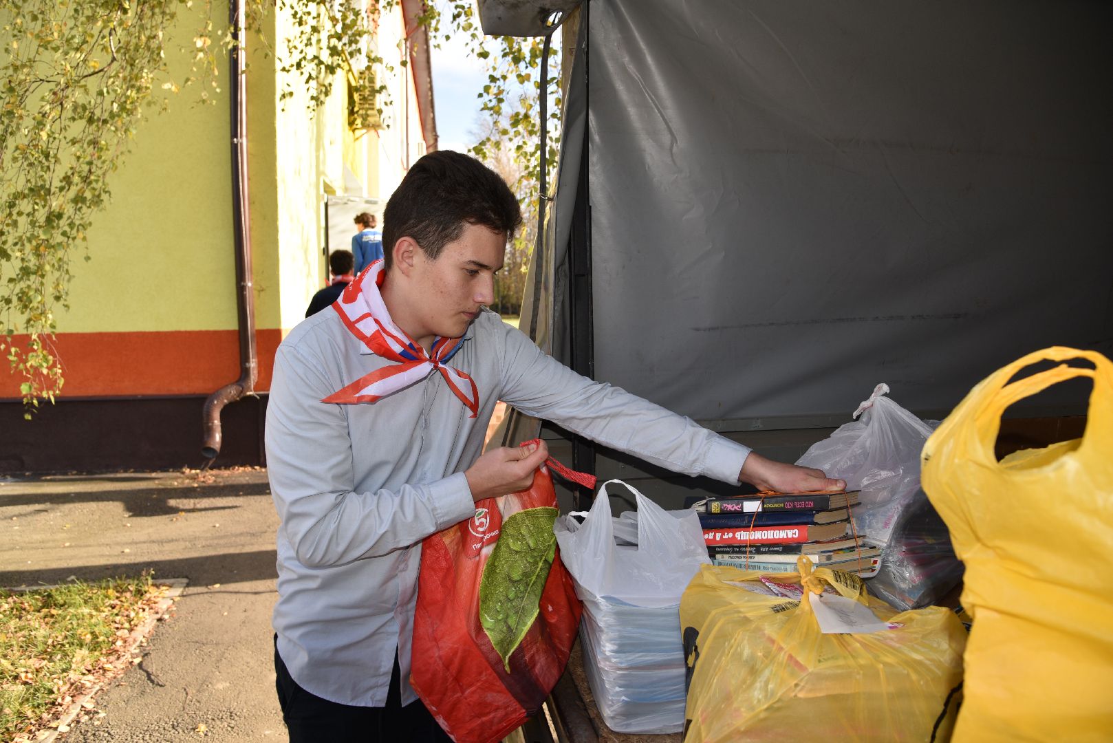 лотошино, лотошинская школа 1, акция, макулатура, сво, помощь сво,