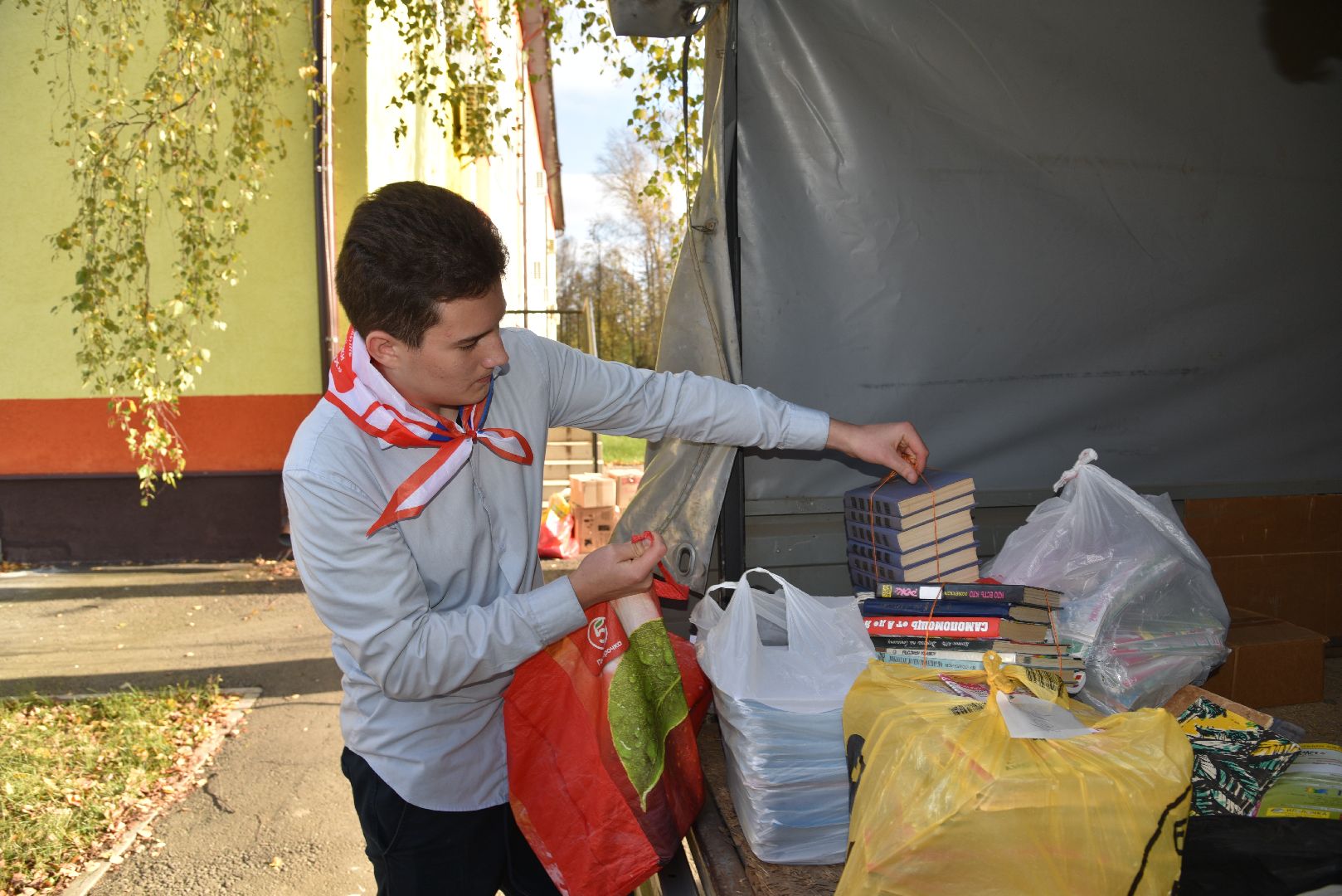 лотошино, лотошинская школа 1, акция, макулатура, сво, помощь сво,