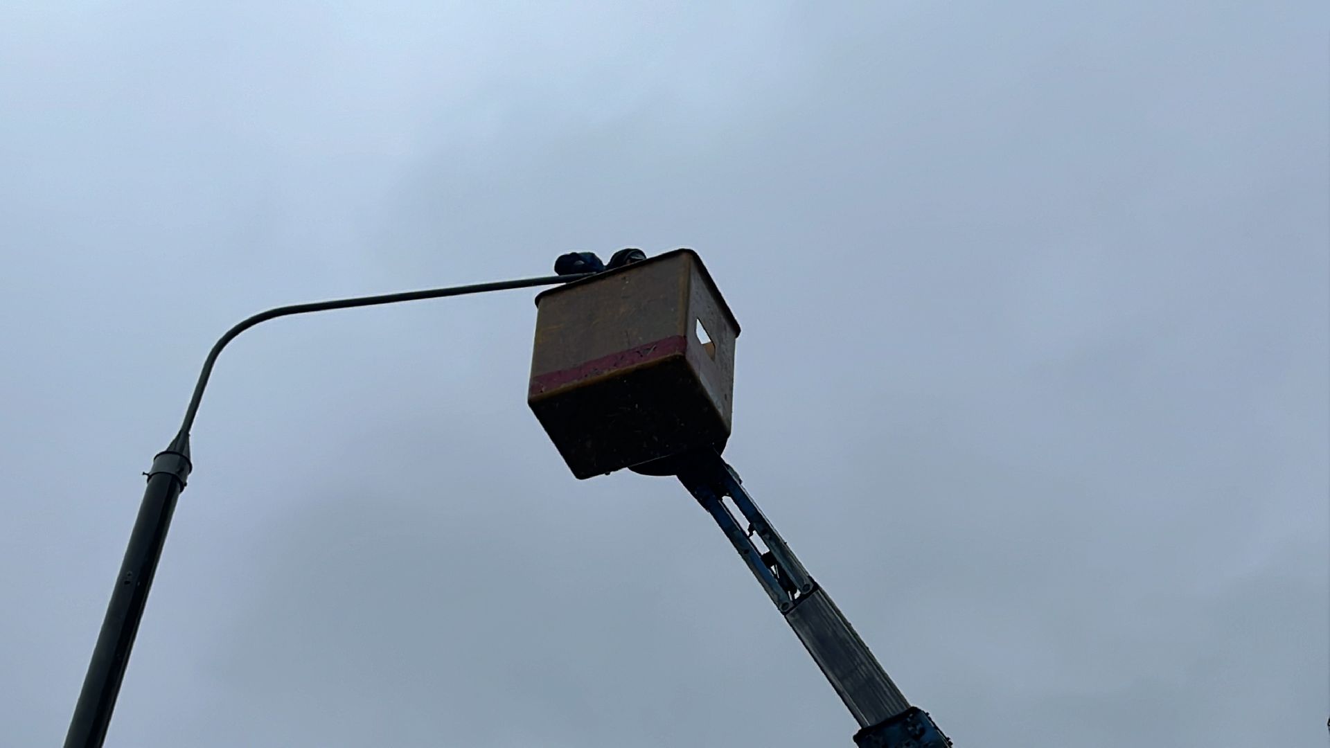 освещение, освещение улиц, замена освещения, фонари, светильник, замена светильников,