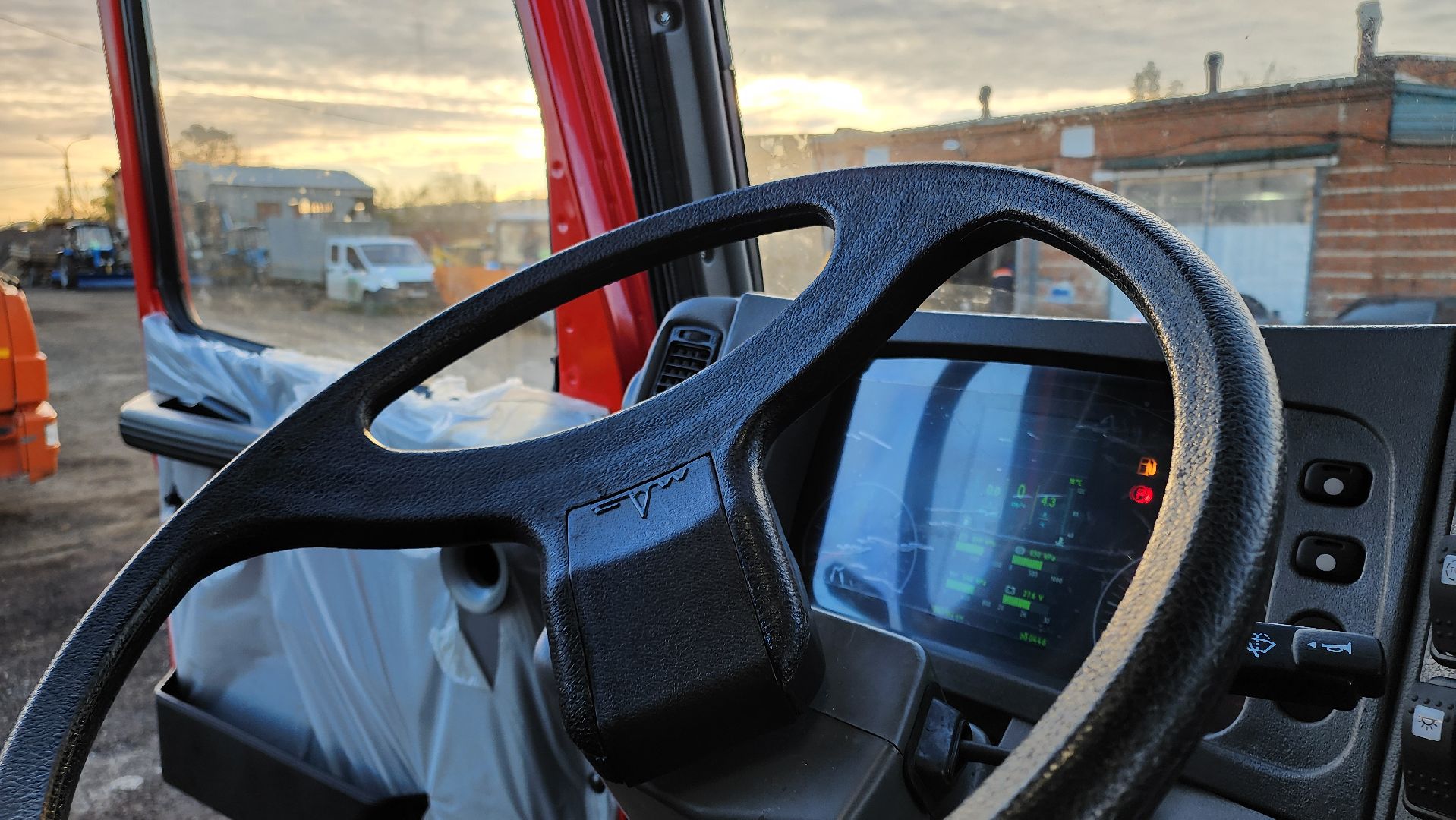 кашира, коммунальная техника, ломовоз,