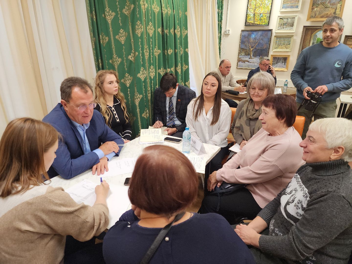 выездная администрация, жители, общество, крыша, протечка крыши, управляющая компания, власть, капитальный ремонт,