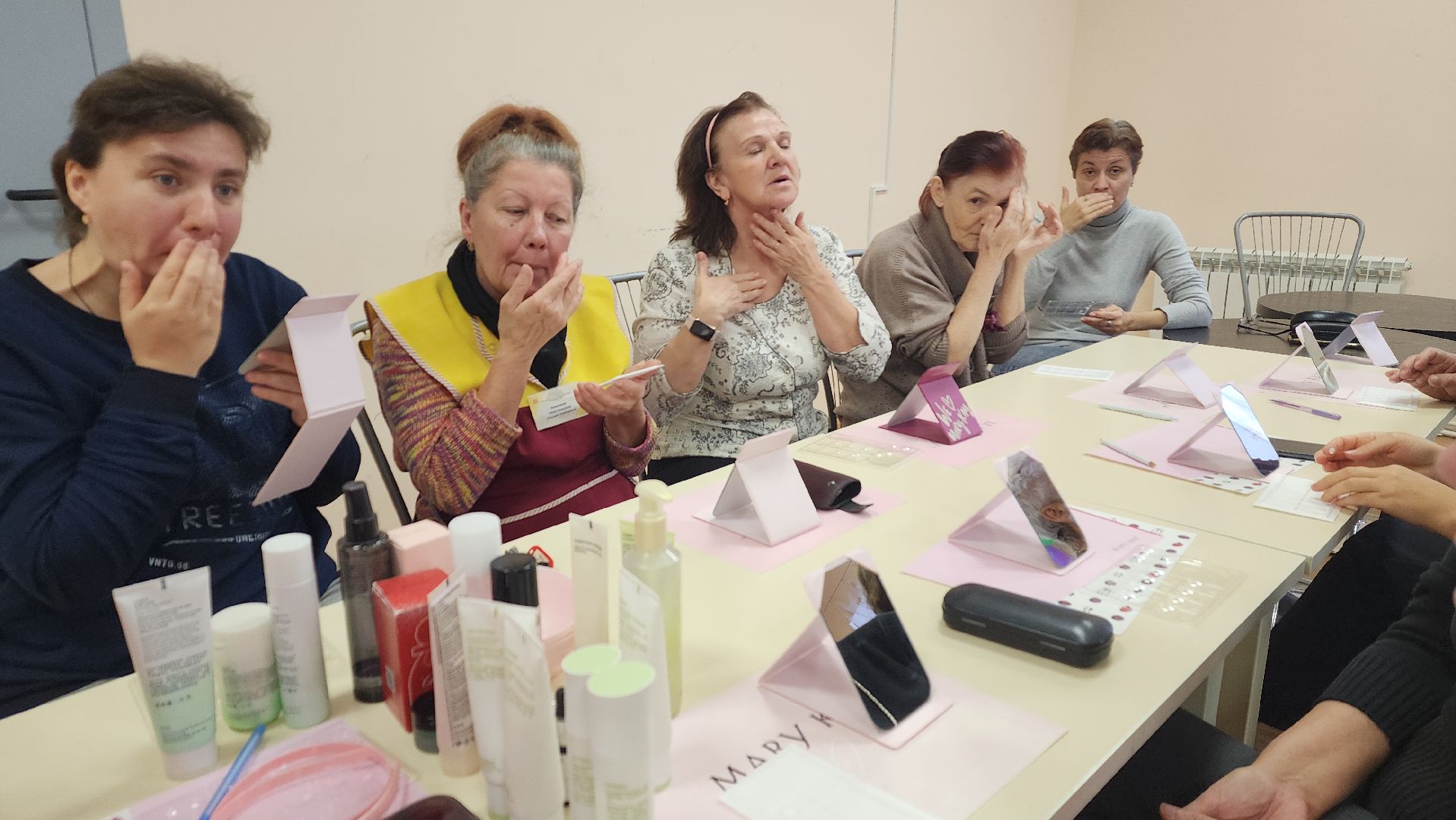 ивантеевка, пушкинский, красота, уход за кожей, уход за лицом, уход за руками, мамино время, мамы подмосковья, центр социального обслуживания,