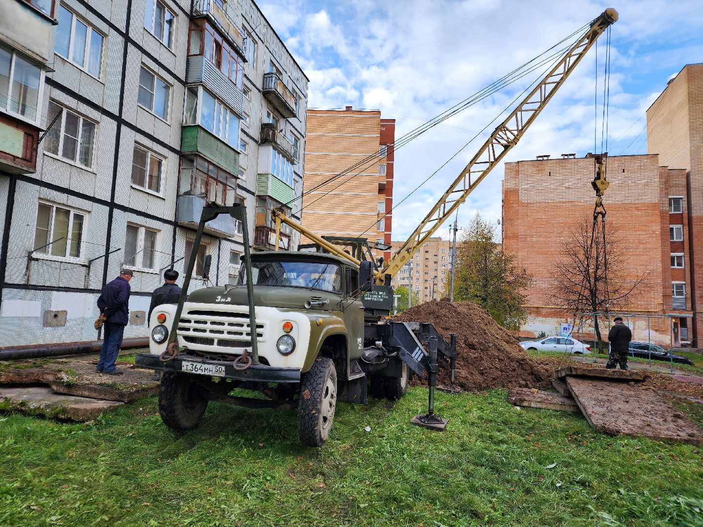Чехов, ремонт теплотрассы, замена труб отопления, теплоснабжение, устранение протечки теплоносителя, улица Чехова, вишневый бульвар, глава округа Михаил Собакин,