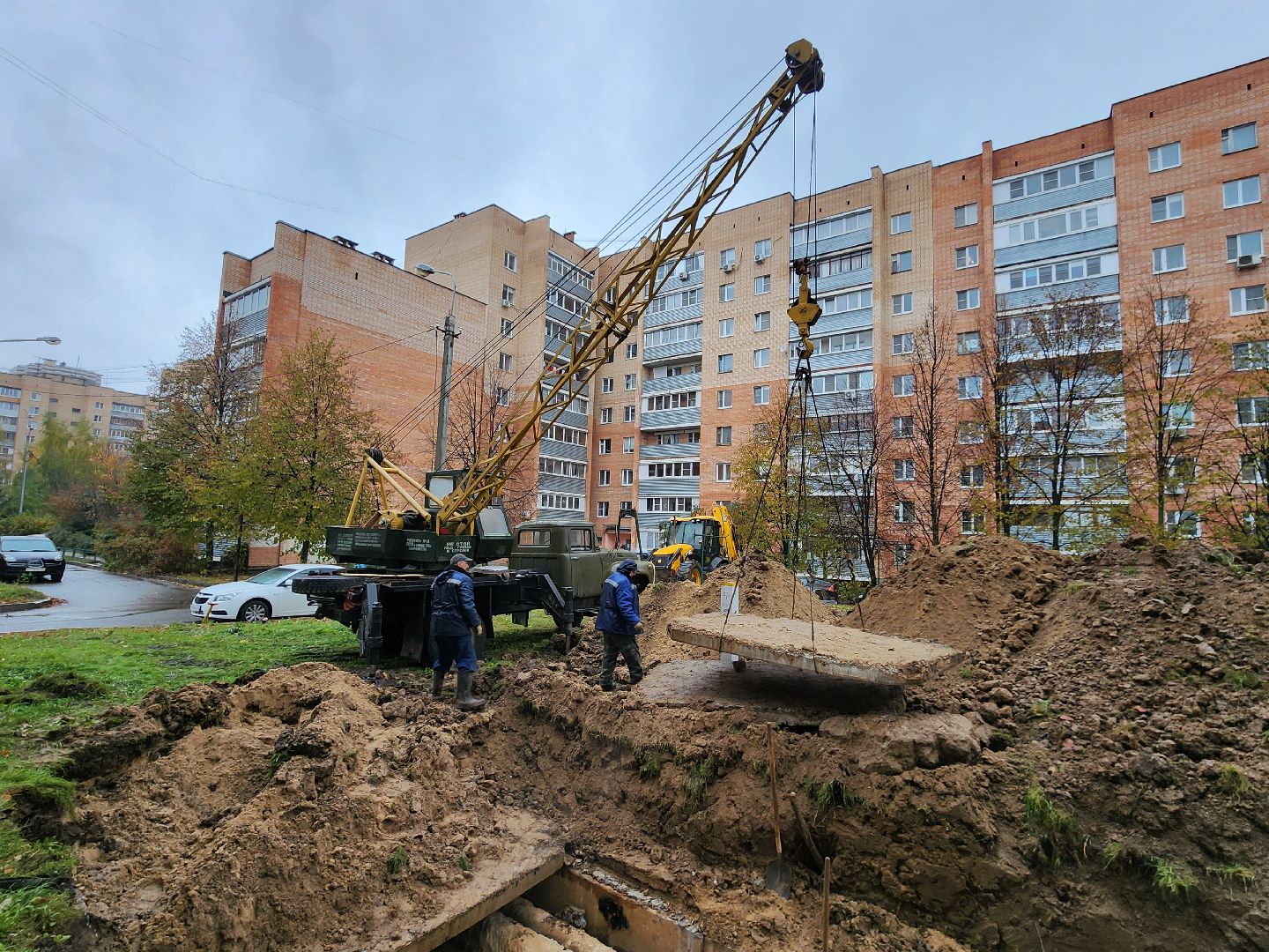 Чехов, ремонт теплотрассы, замена труб отопления, теплоснабжение, устранение протечки теплоносителя, улица Чехова, вишневый бульвар, глава округа Михаил Собакин,