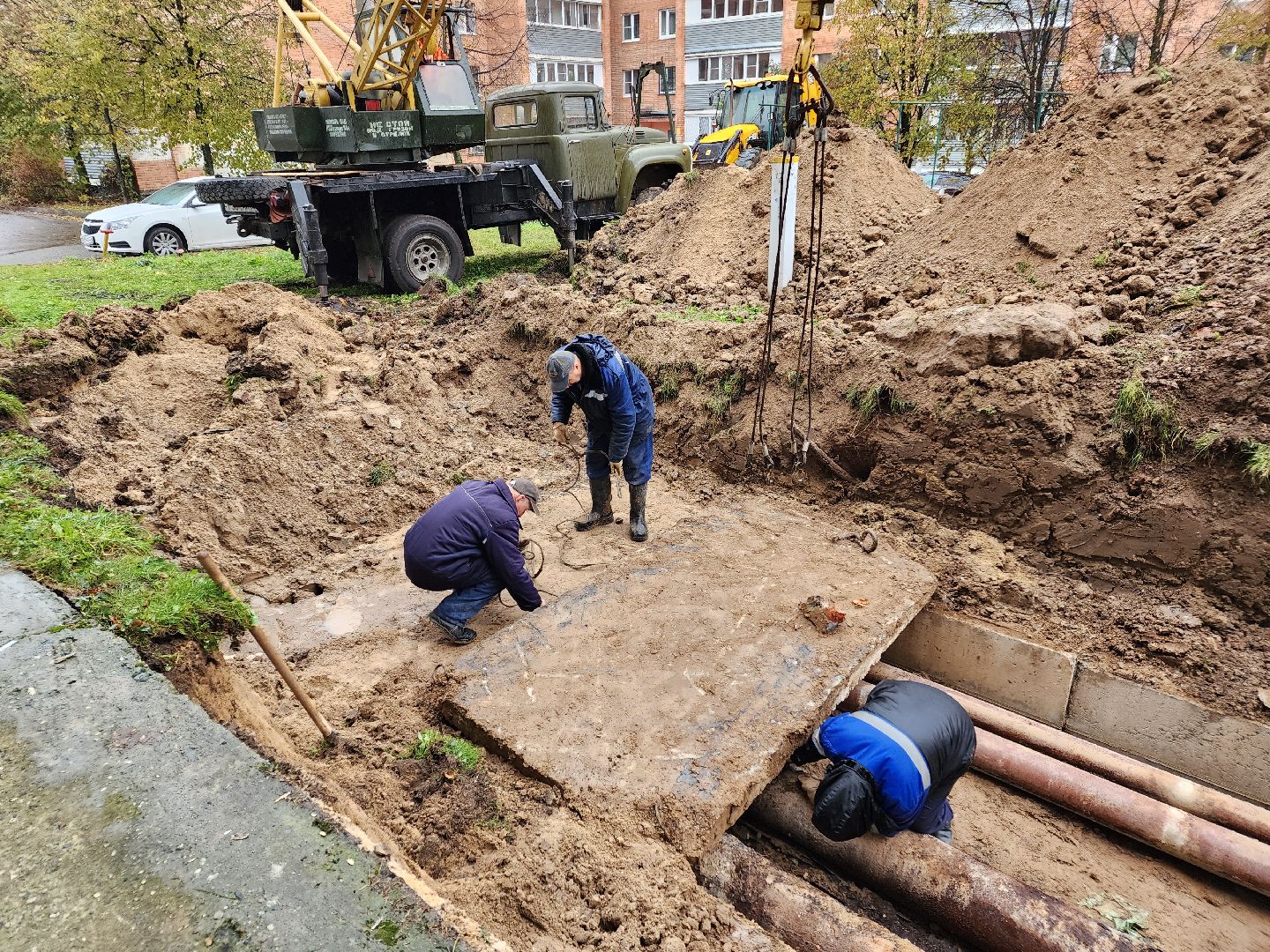 Чехов, ремонт теплотрассы, замена труб отопления, теплоснабжение, устранение протечки теплоносителя, улица Чехова, вишневый бульвар, глава округа Михаил Собакин,