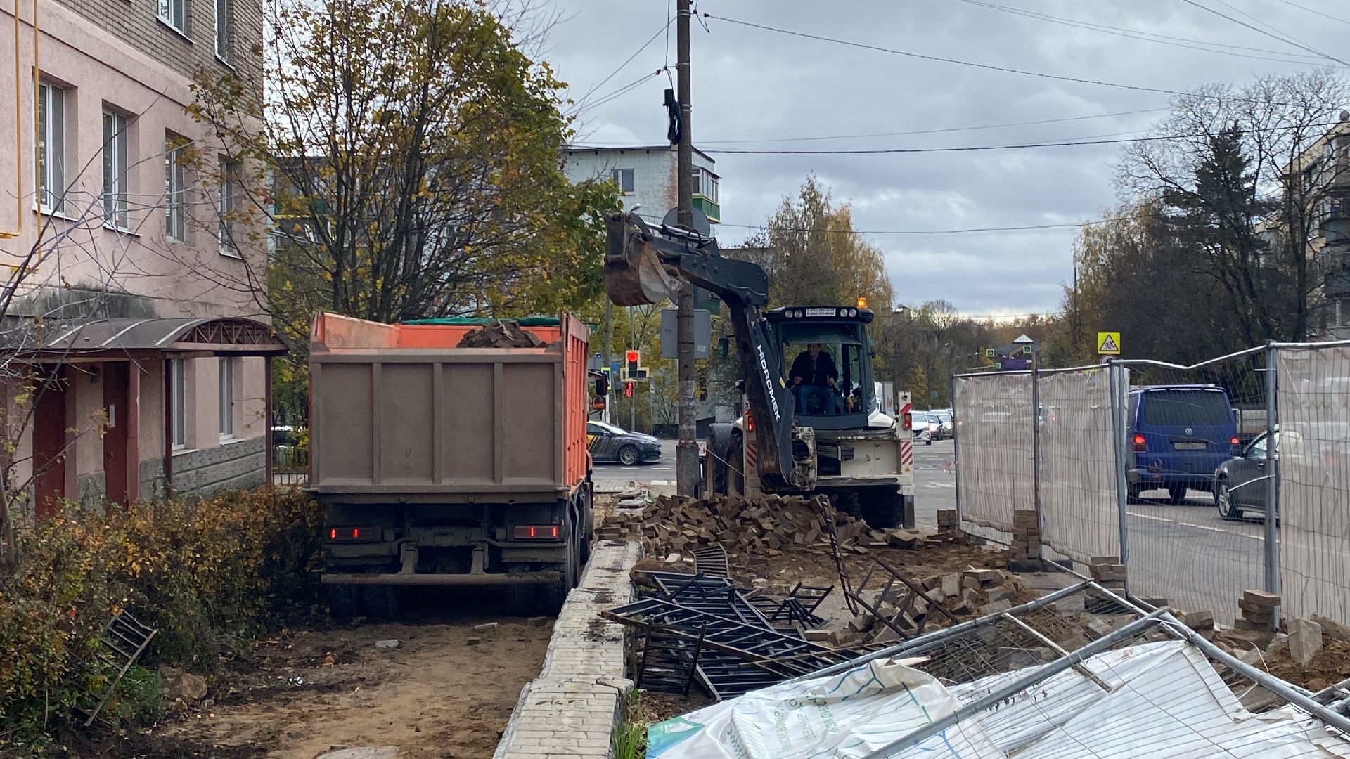 Ремонт, Поликлиника, Тротуар,